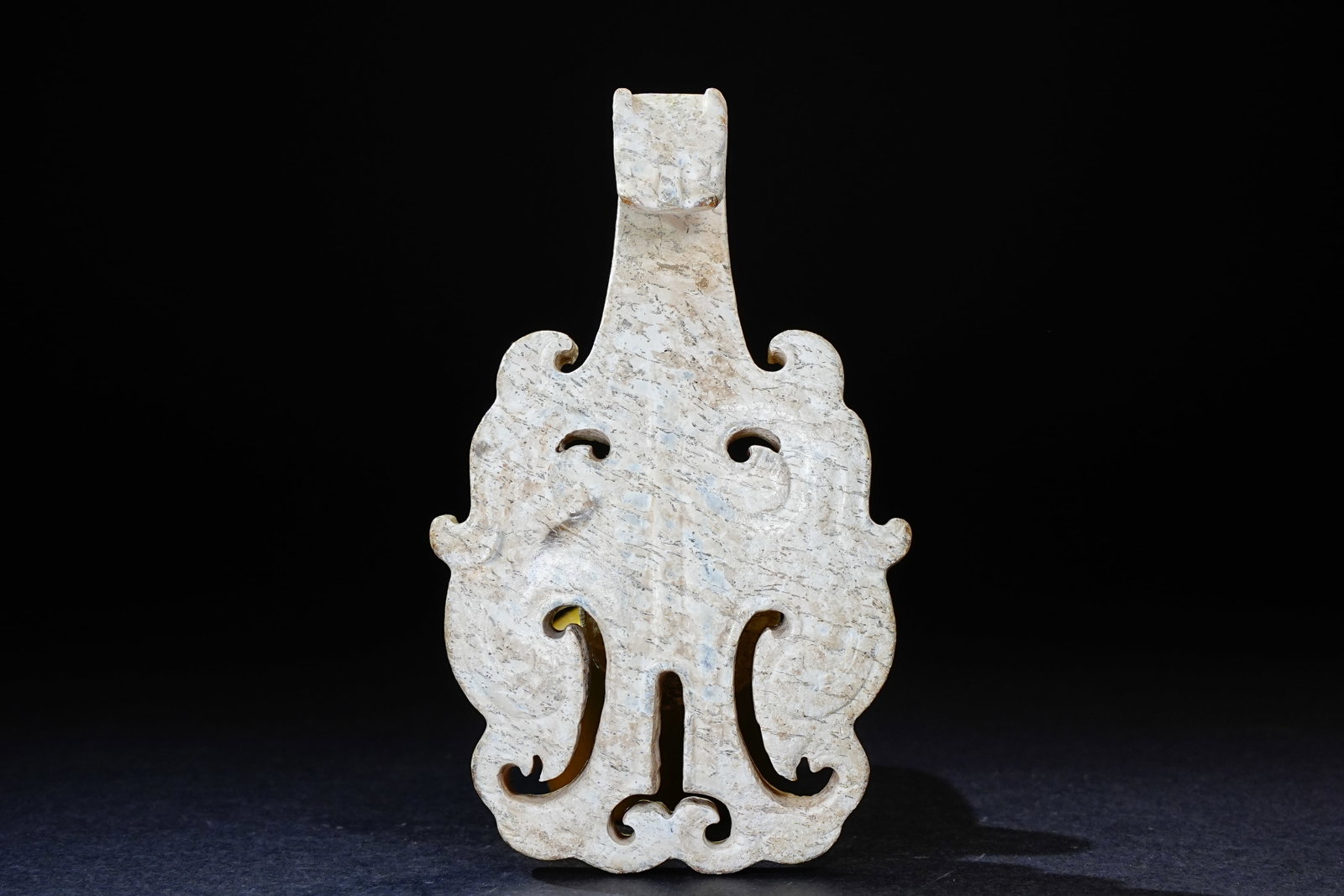Jade Carved Dragon Shape Belt Hook (1 of 10)