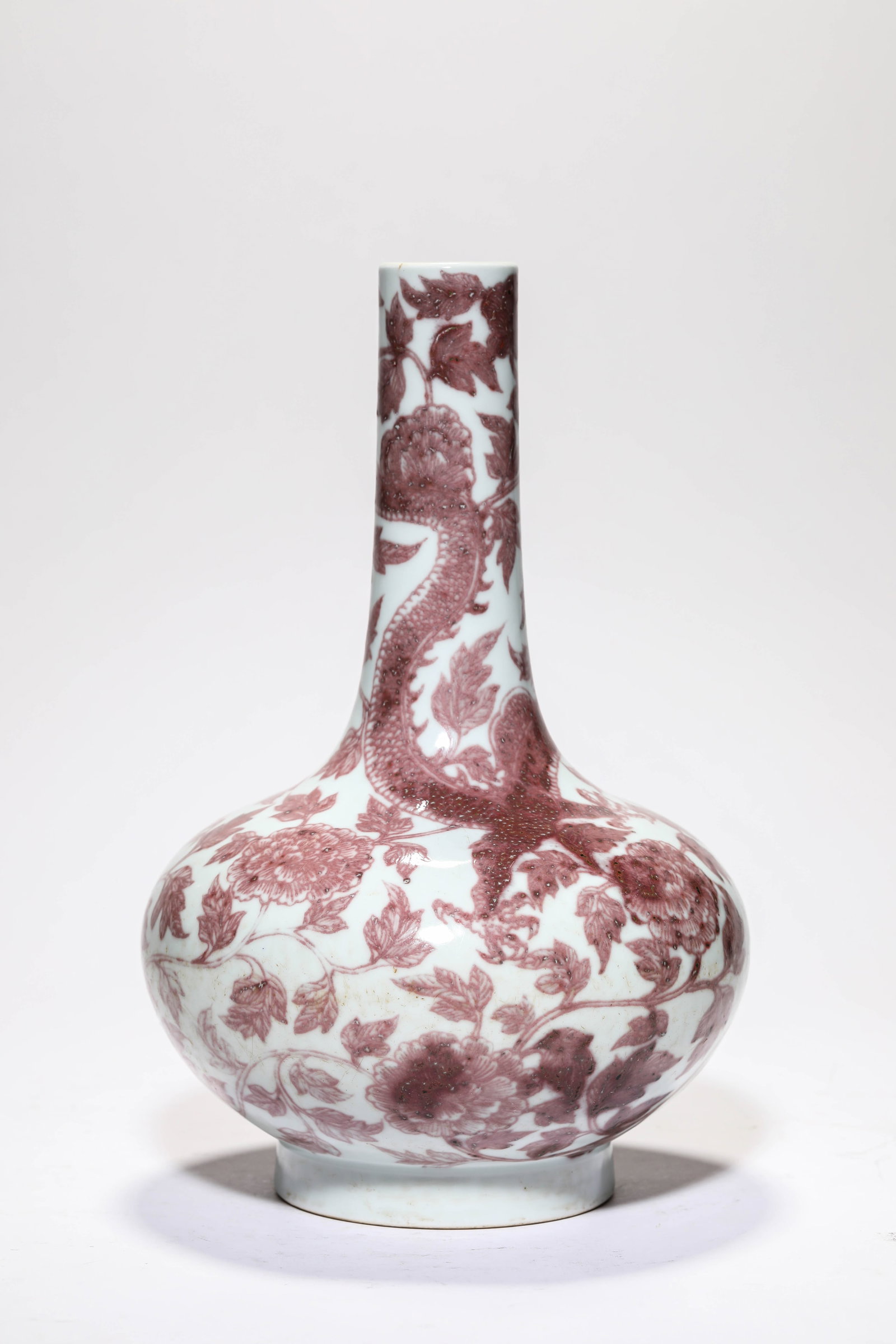 AN UNDERGLAZE-RED ‘DRAGON’ ‘WATER-CHESTNUT’ VASE - 3