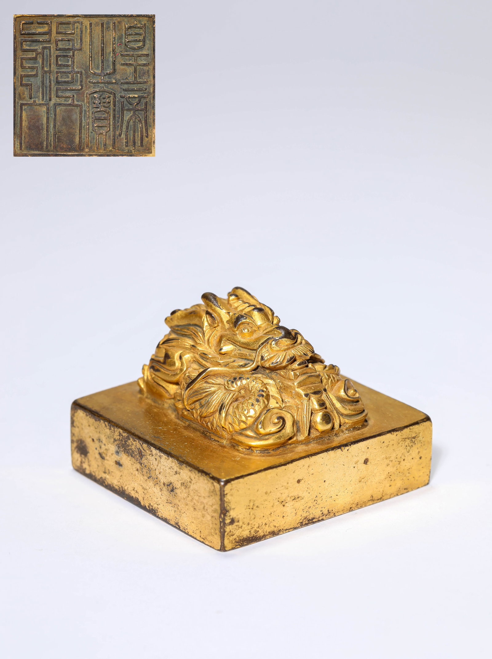 A GILT-BRONZE ‘DRAGON-FORM FINIAL’ SEAL (1 of 6)
