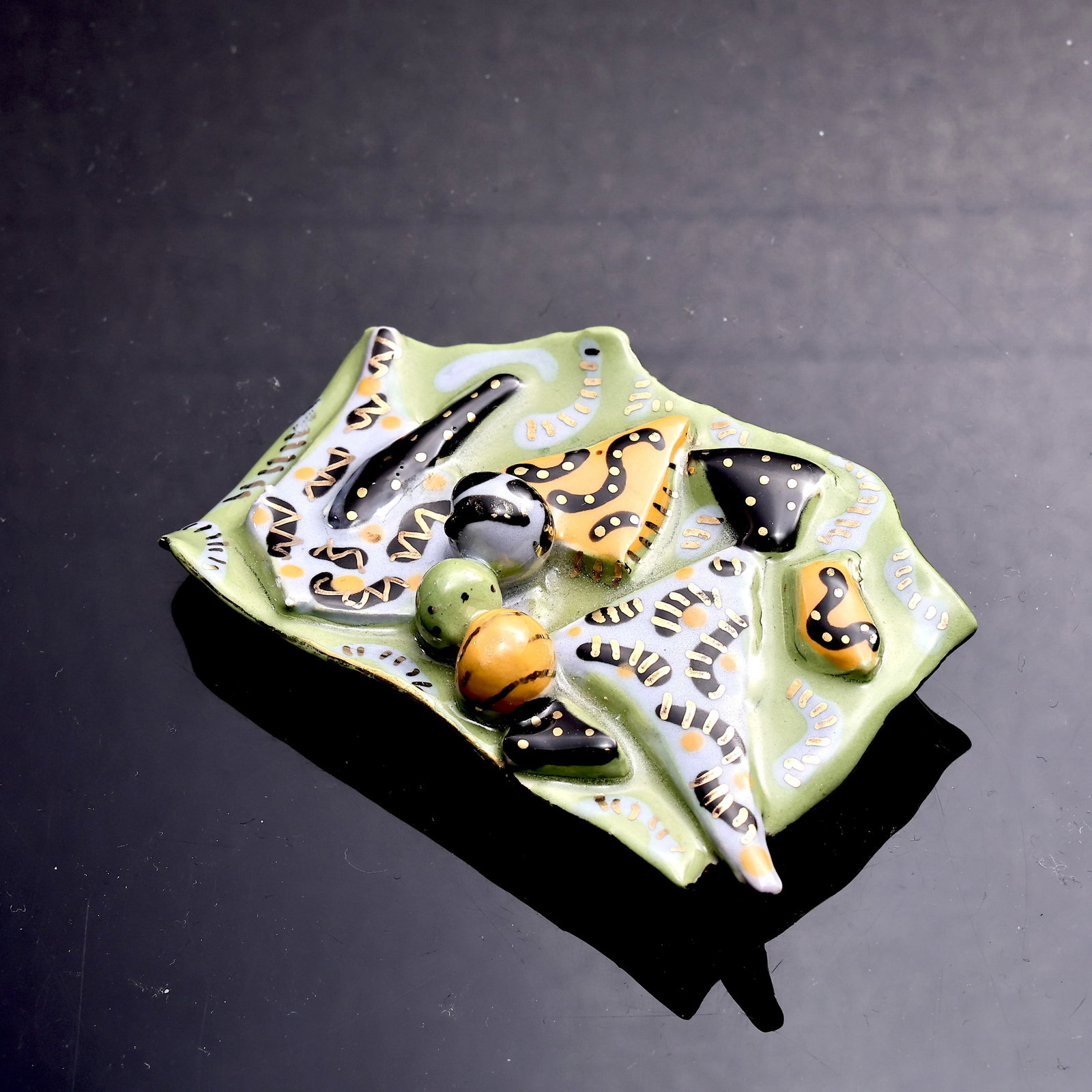Three Vintage Deco Brooches - 3