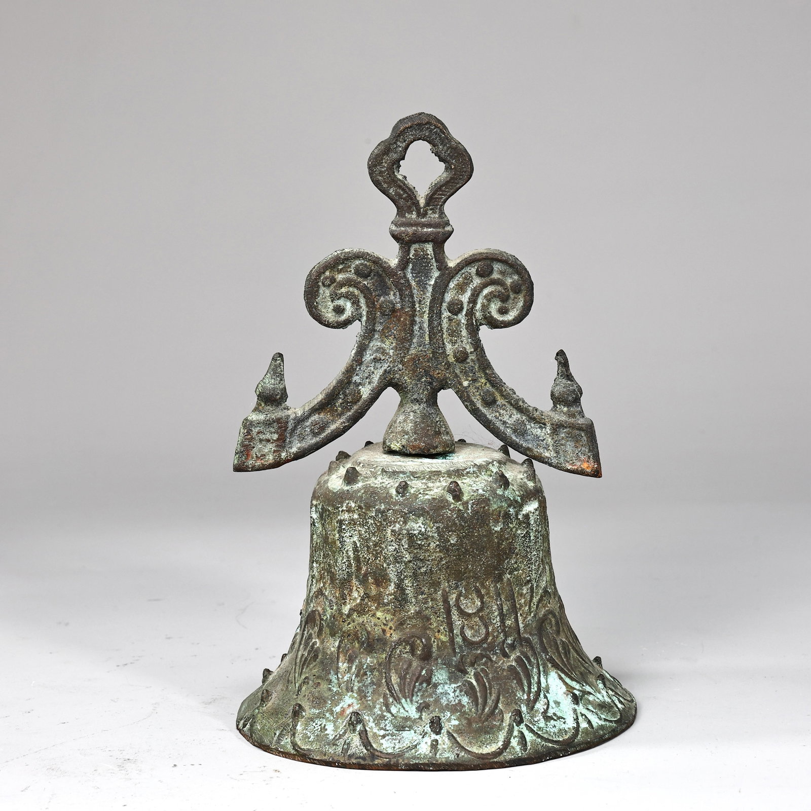 Mexican Spanish Colonial Style Bronze Mission Bell Mark 1811 (1 of 8)