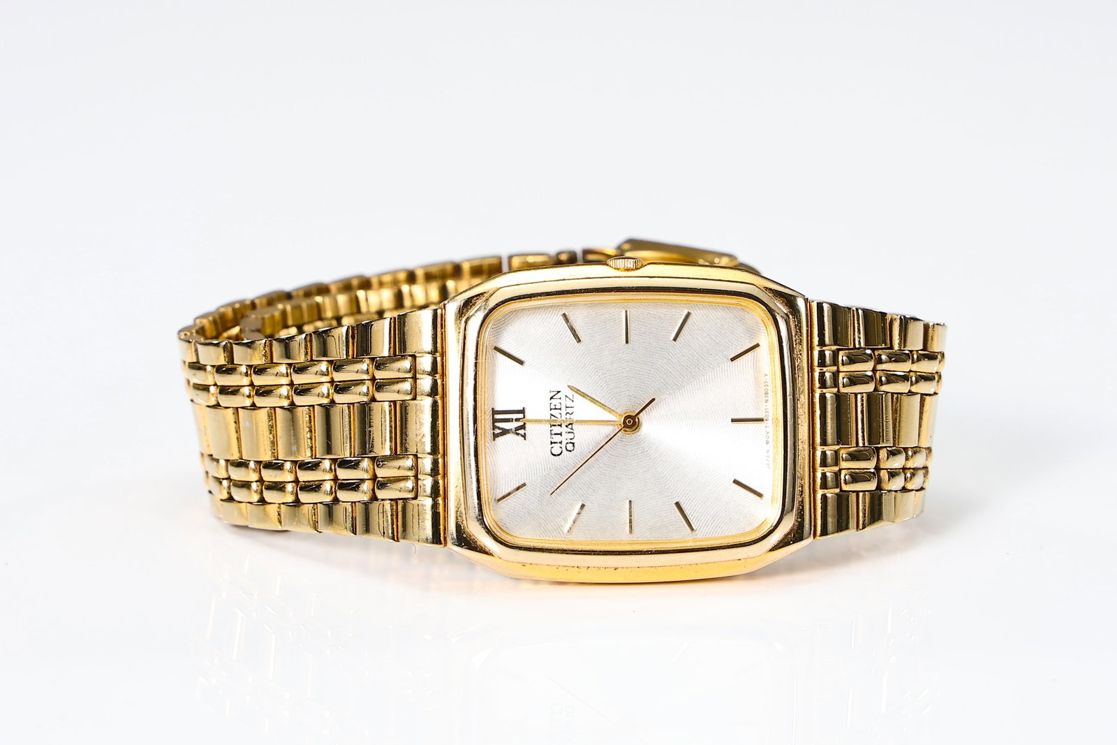 Citizen 6031-S47710 Tank Quartz Gold Tone Watch (1 of 6)