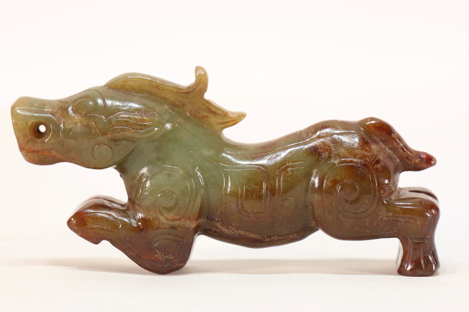 Jade Carved Beast Face Pattern Horse Shape Ornament: Jade Carved Beast Face Pattern Horse Shape Ornament (10 x 5 x 2cm)
