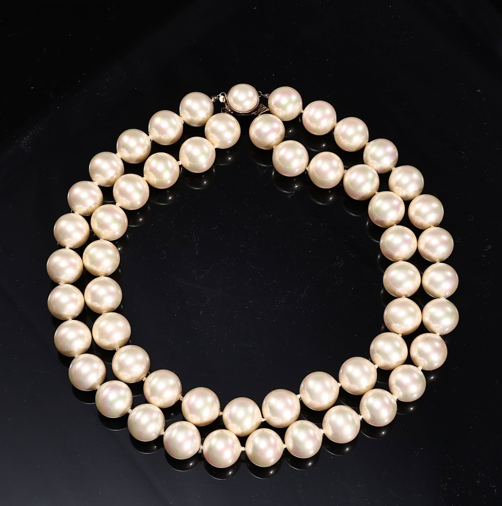 Majorica Double Strand 14mm Pearl 925 Sterling Silver Clasp Necklace: Majorica Double Strand 14mm Pearl 925 Sterling Silver Clasp Necklace (22 x 1.4 cm. Total length: 41 cm)