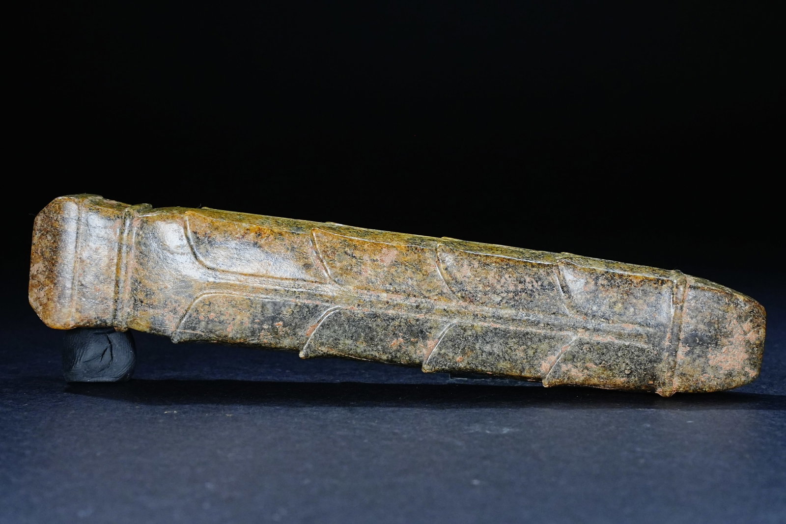 Jade Carved Lotus Flower Pattern Stick: Jade Carved Lotus Flower Pattern Stick (11.7 x 2.1 x 1.5cm)