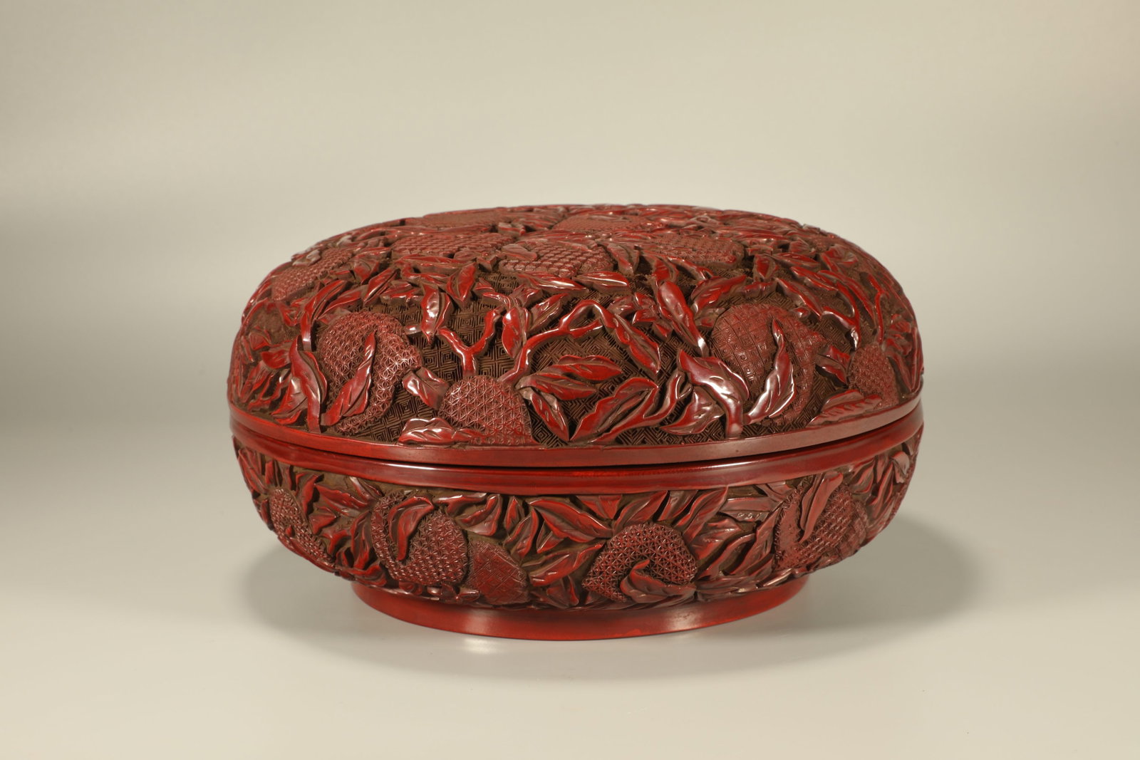 Lacquerware Red Carved Peach Pattern Lid Box - 4