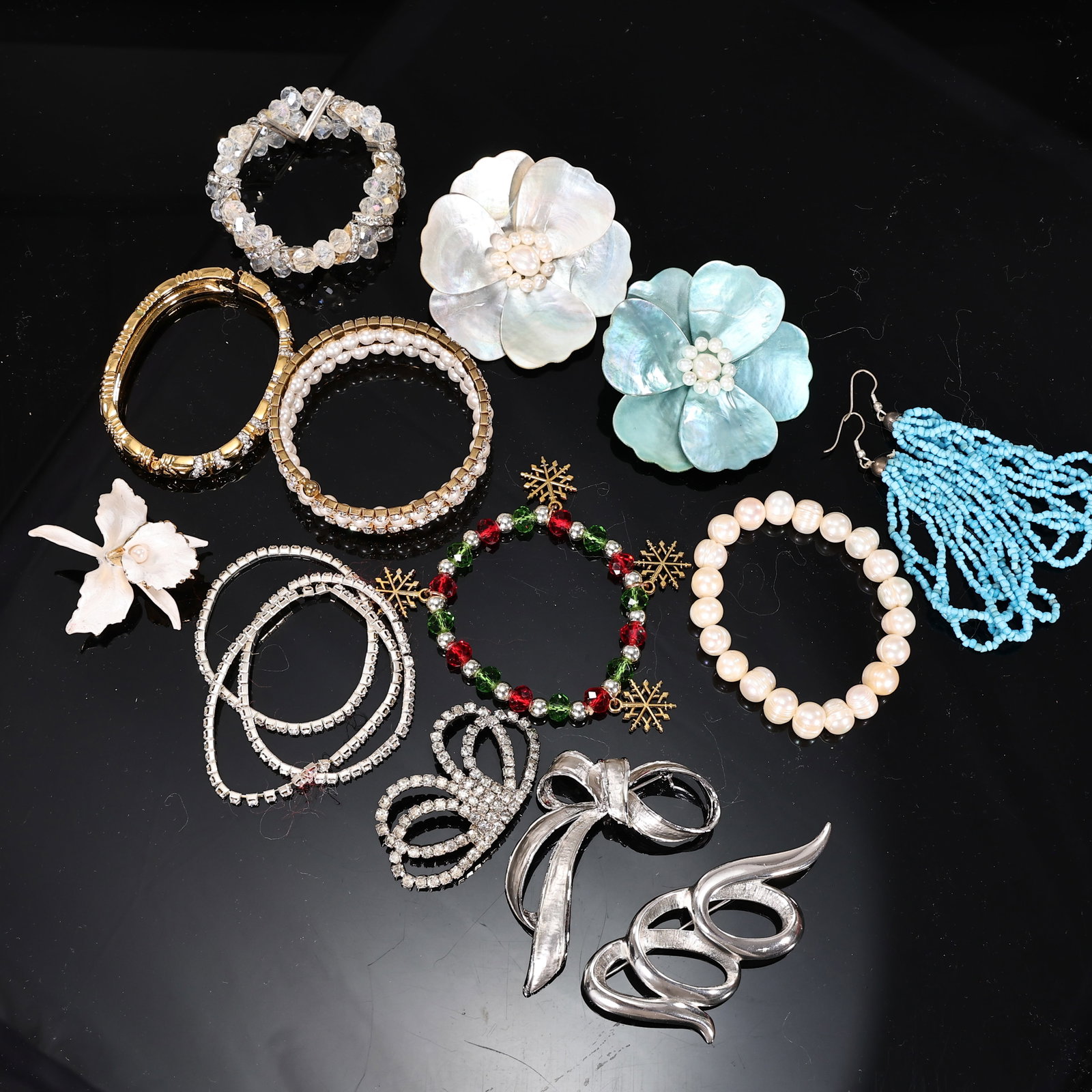 Collection Of Mixed Costume Jewelry (1 of 7)