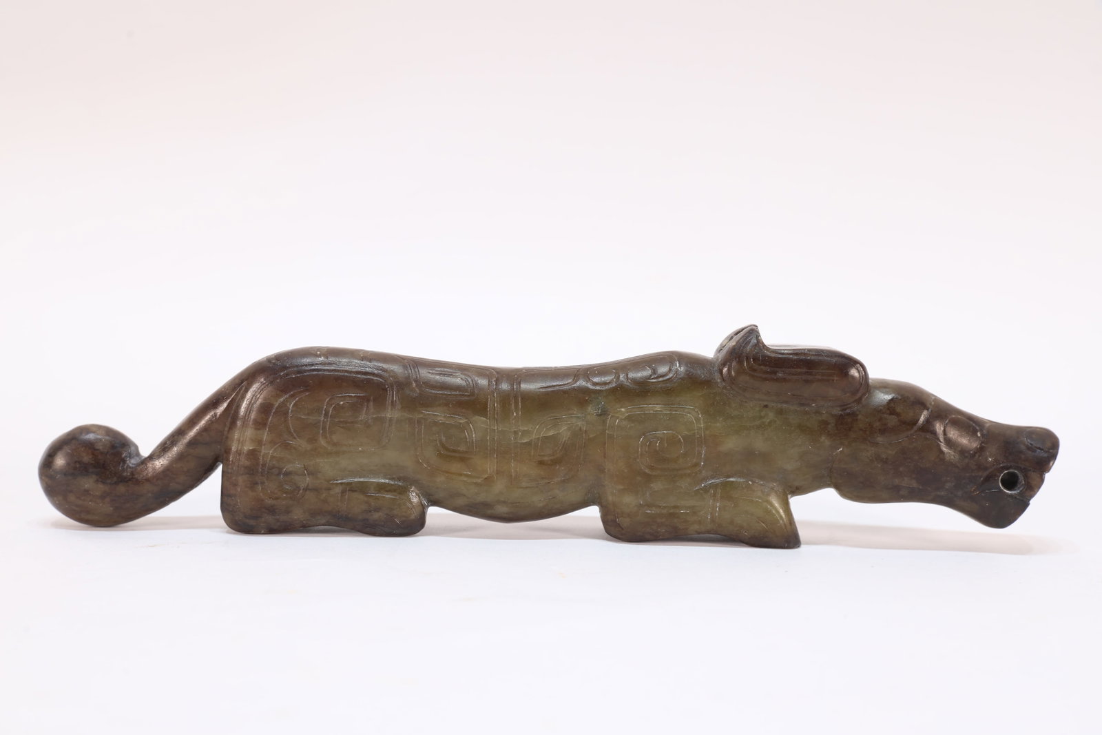 Jade Carved Beast Face Pattern Tiger Shape Figure: Jade Carved Beast Face Pattern Tiger Shape Figure (19 x 4 x 1.5cm)