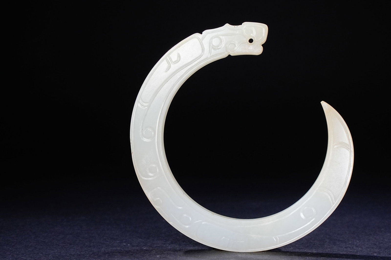 Jade Carved Dragon Pattern Xi: Jade Carved Dragon Pattern Xi (7.2 x 0.5cm)