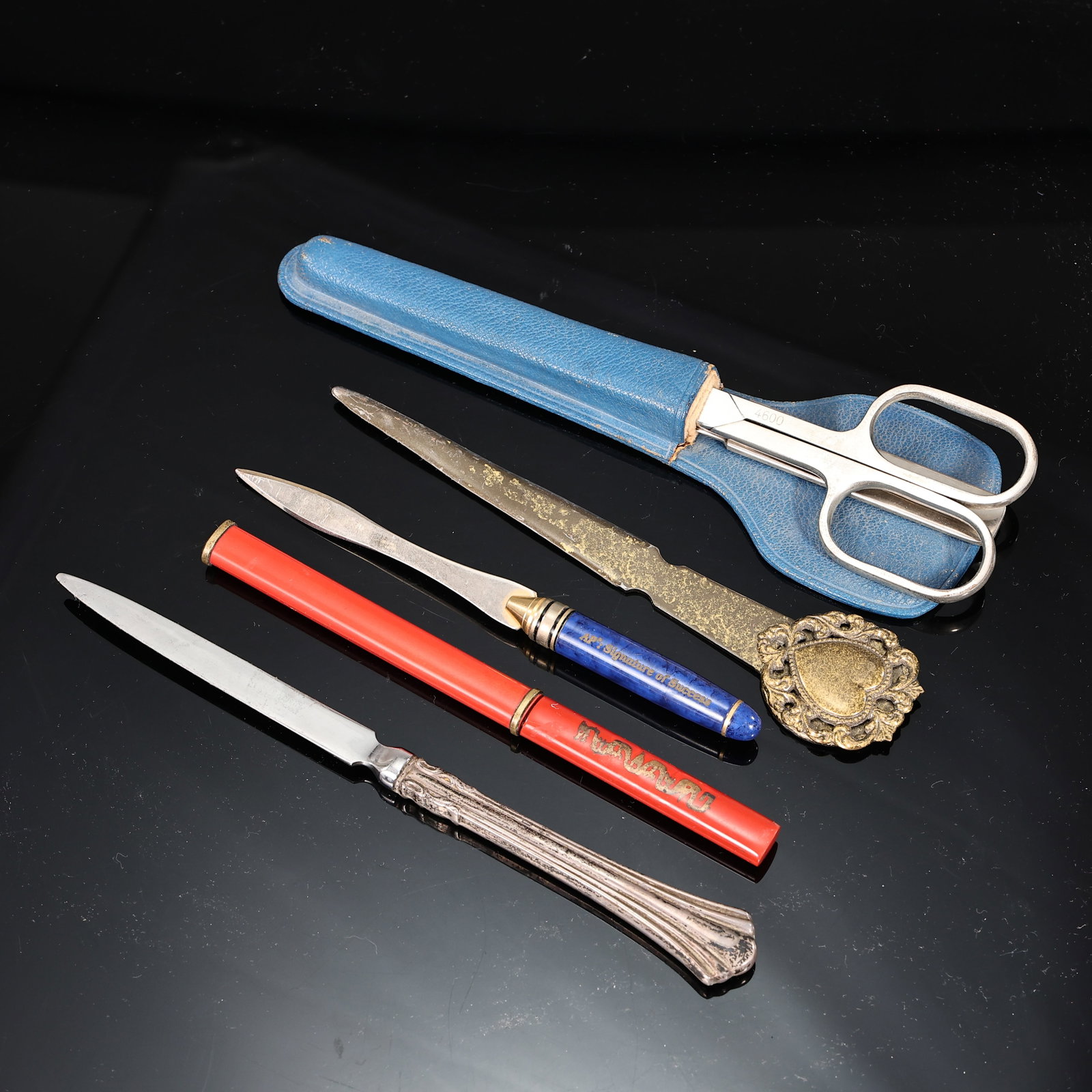 Group Of Art Deco Desk Letter Openers Include Pfeilring Solingen: Group Of Art Deco Desk Letter Openers Include Pfeilring Solingen (About 6.5 x 20 x 2 cm more or less)