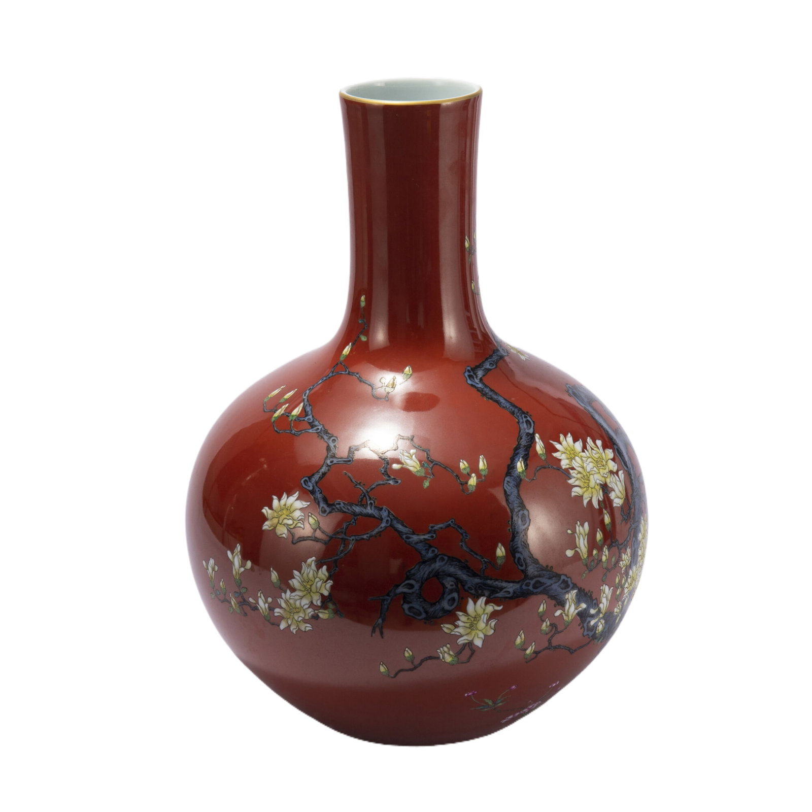 A CHINESE RED FAMILLE ROSE GLOBULAR VASE: A CHINESE RED FAMILLE ROSE GLOBULAR VASE (26 x 38cm,Weight 3660g)