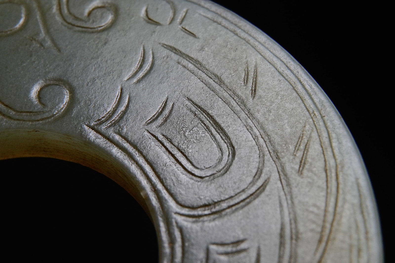 Jade Carved Dragon Pattern Ring - 4