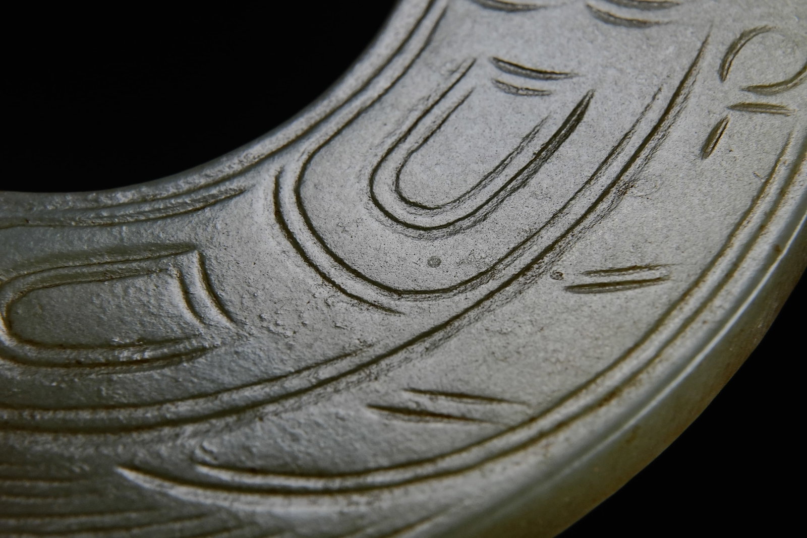 Jade Carved Dragon Pattern Ring - 7