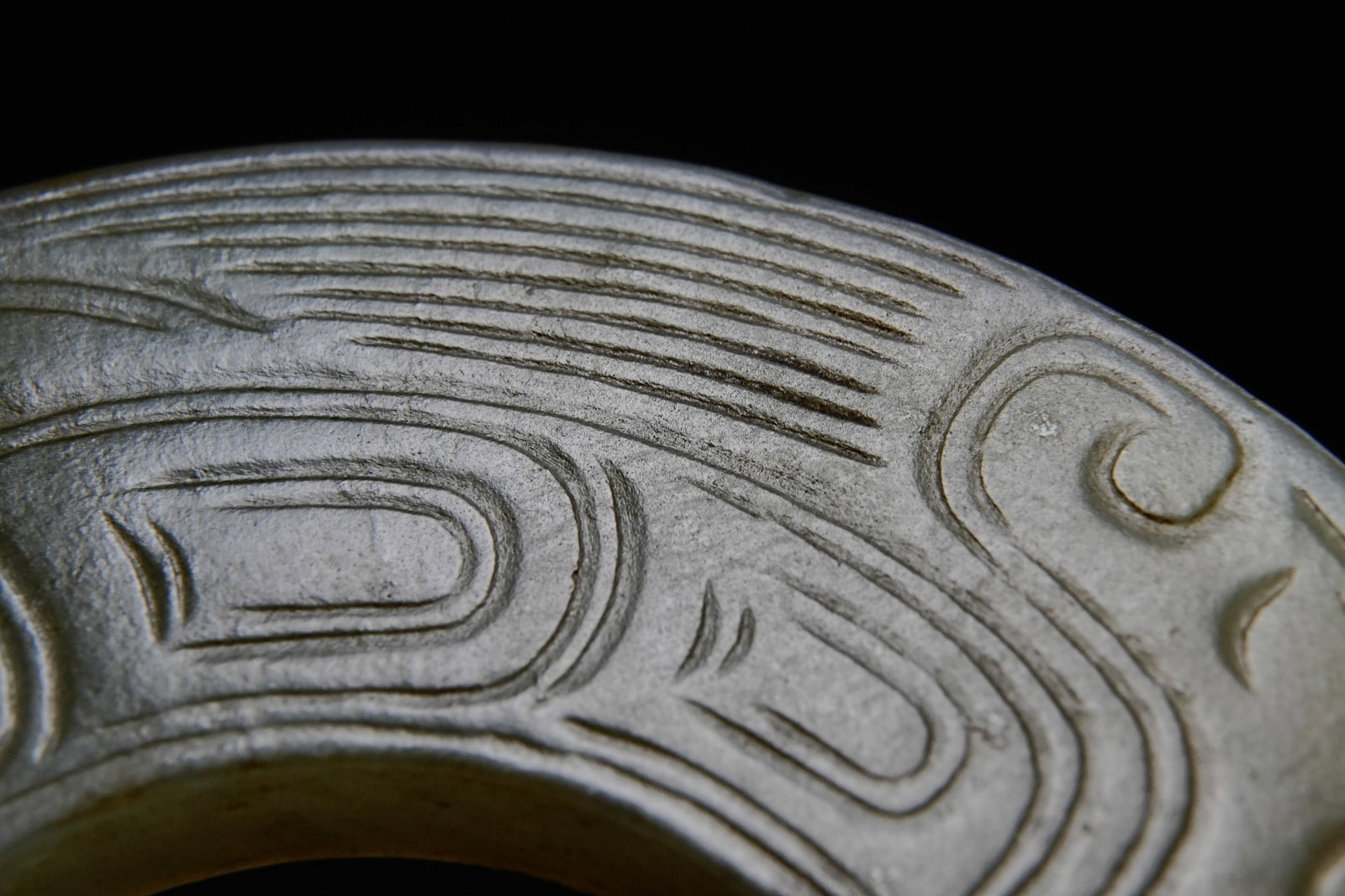 Jade Carved Dragon Pattern Ring - 8