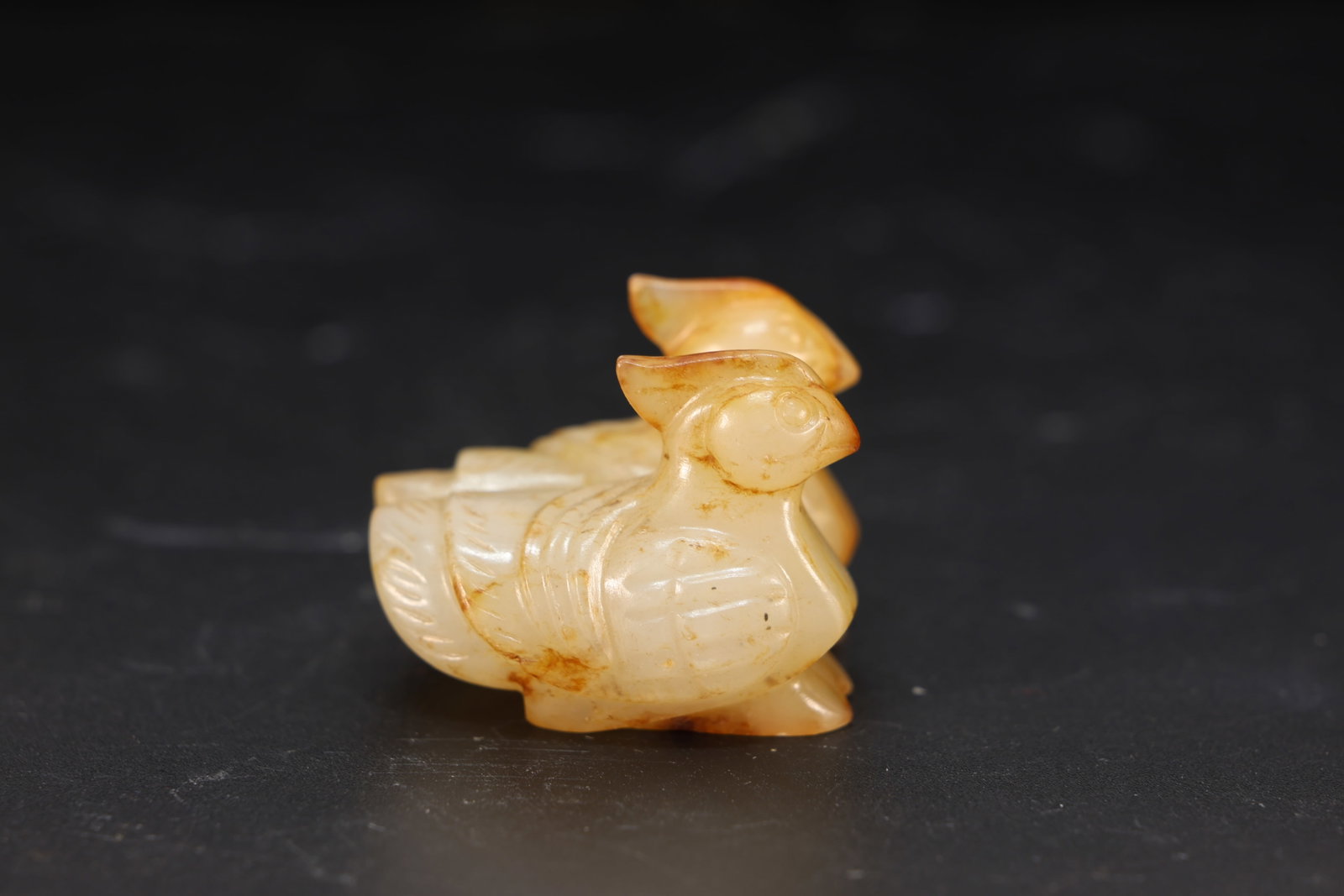 Jade Carved Bird Shape Ornament: Jade Carved Bird Shape Ornament (3.3 x 2.5cm)