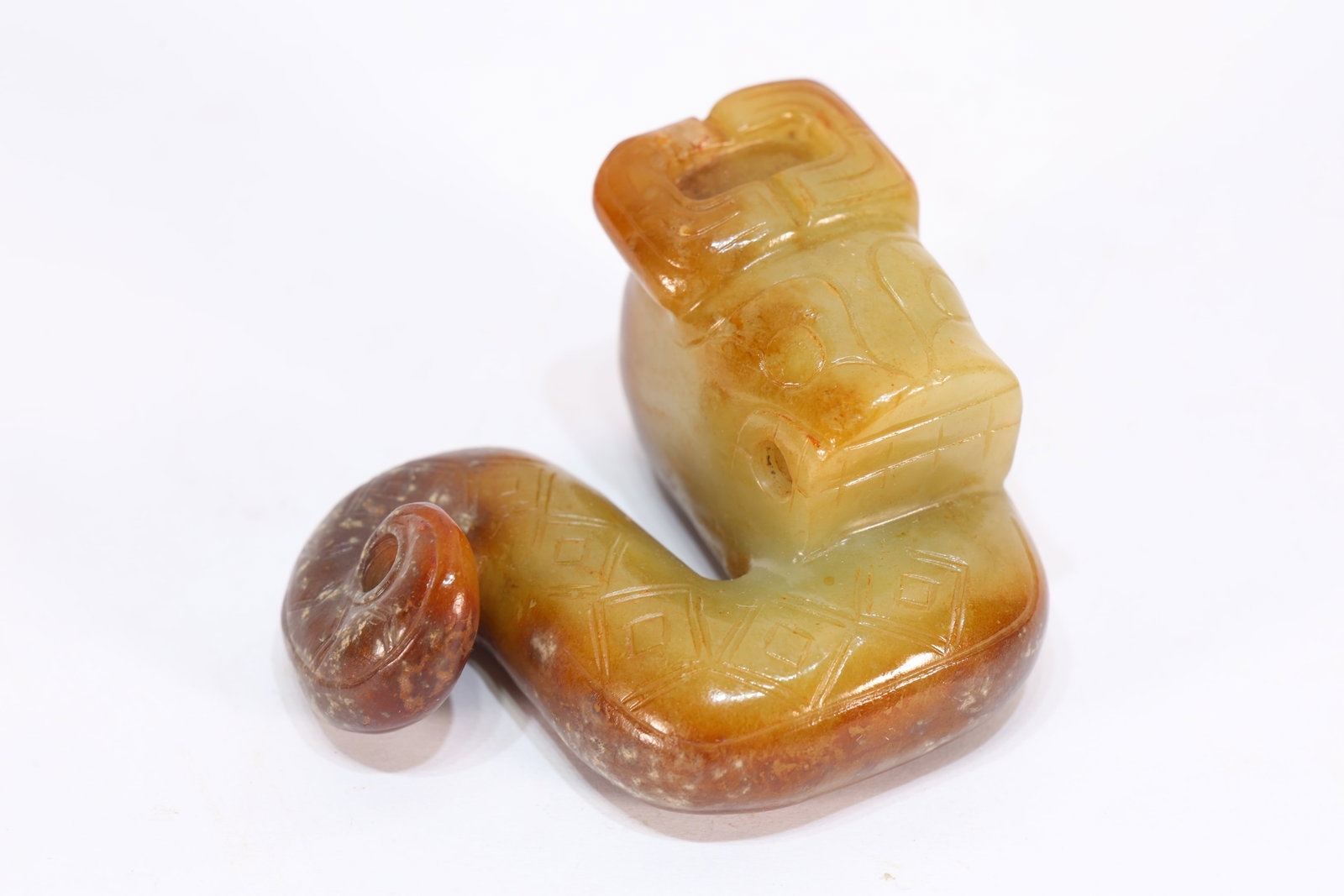 Jade Carved Beast Face Pattern Dragon Shape Ornament: Jade Carved Beast Face Pattern Dragon Shape Ornament (5 x 4 x 3cm)