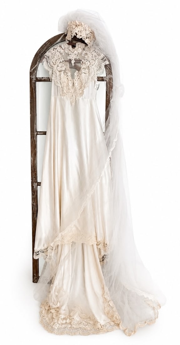 Vintage 70s-80s Bridal Gown with Matching Veil & Lace Headpiece (1 of 9)