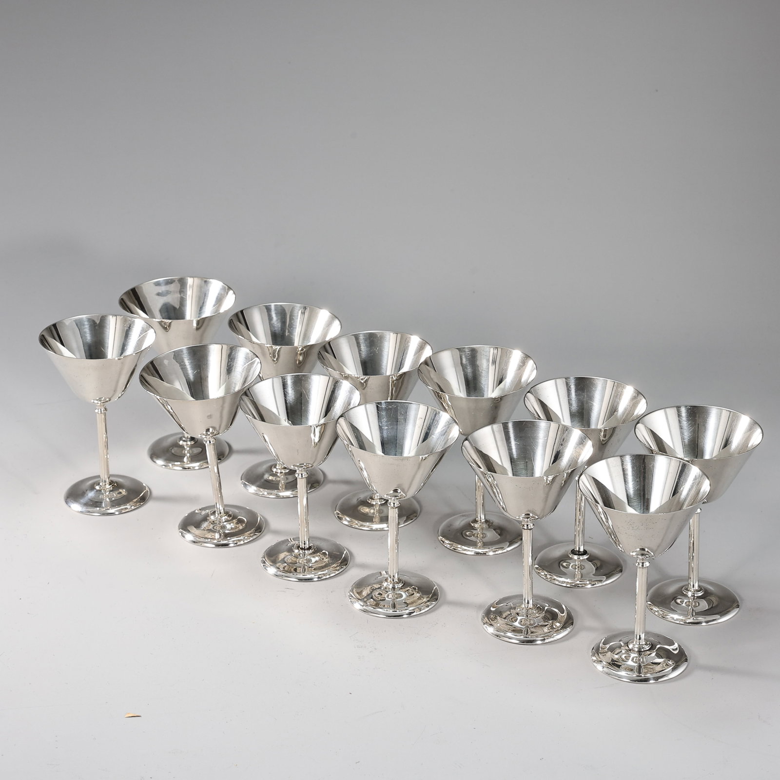 1894-Present Webster Co.Sterling Silver Cocktails Set of 12: 1894-Present Webster Co.Sterling Silver Cocktails Set of 12 (11 x 7.5 cm each, Weight: 79.5 grams each total about 954 grams)