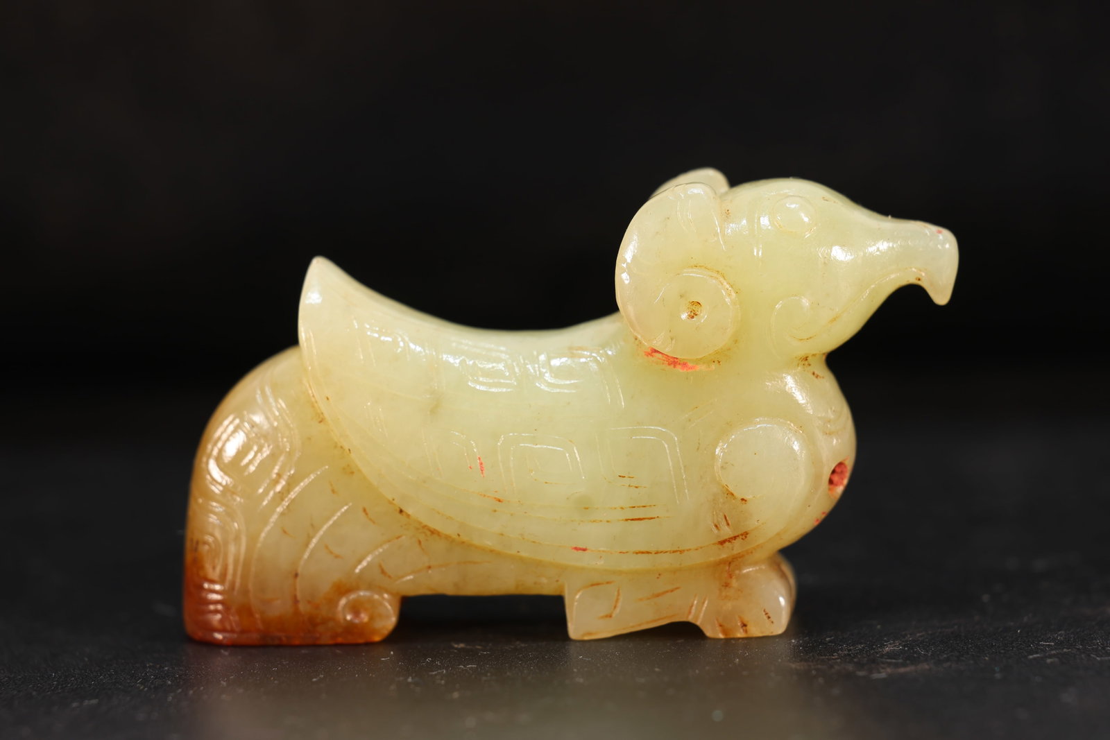 Jade Carved Beast Face Pattern Bird Shape Ornament: Jade Carved Beast Face Pattern Bird Shape Ornament (6 x 3.5 x 1.8cm)