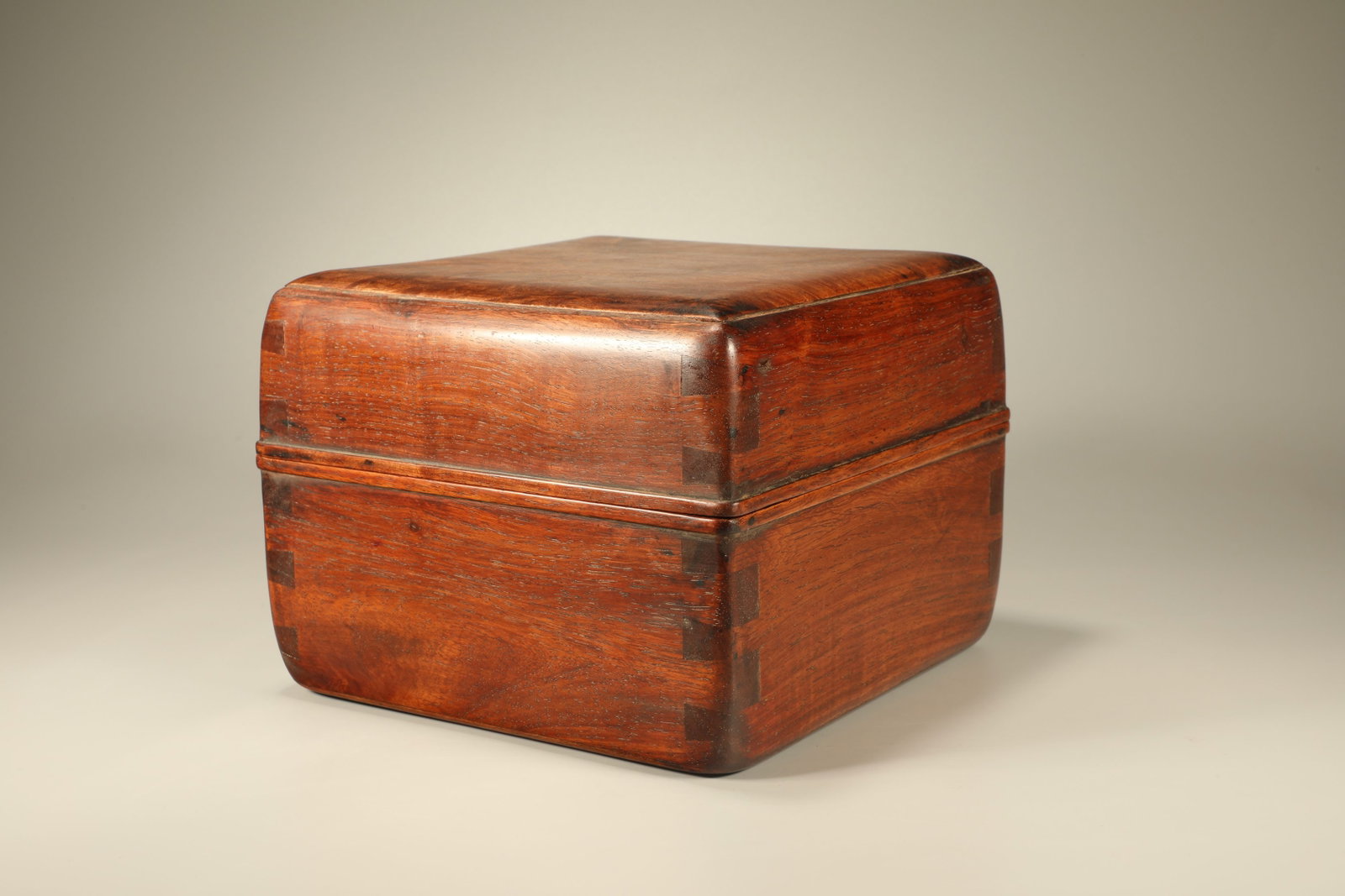 Huanghuali Wood Inlaid Cherry Wood Lid Box (1 of 8)