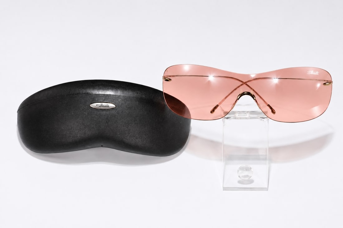 Silhouette Sunglasses with Pink Gradient Lenses Original Case (1 of 6)