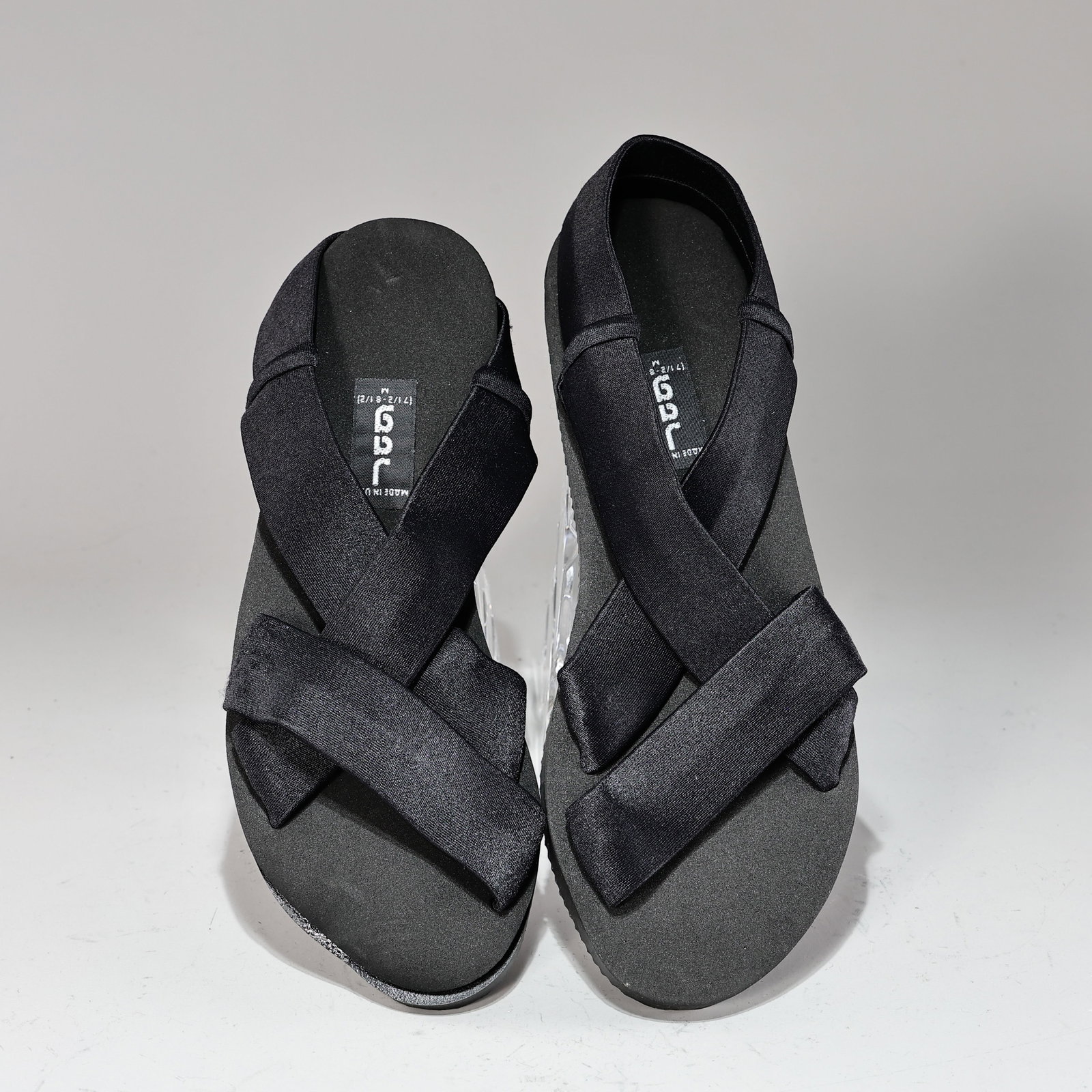 Black Minimalist Nylon Strap Thong Sandals Size 39-41: Black Minimalist Nylon Strap Thong Sandals Size 39-41 (Size 39-41) Condition: Excellent pre-owned condition almost like new