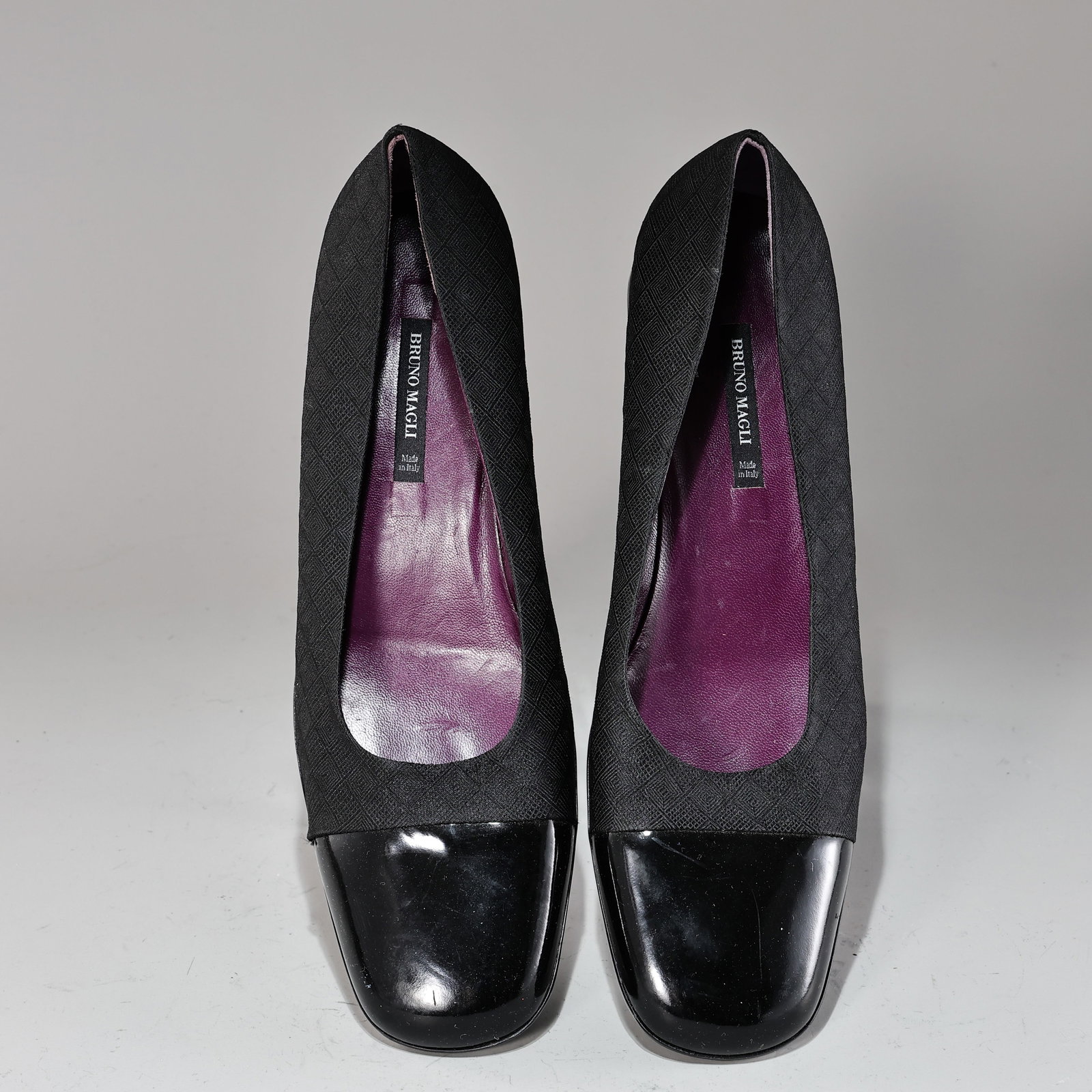 Bruno Magli Women Black Square-toe Pumps Size 9: Bruno Magli Women Black Square-toe Pumps Size 9 (Size 9) Condition: Very good pre-owned condition with light wear to the outsoles.