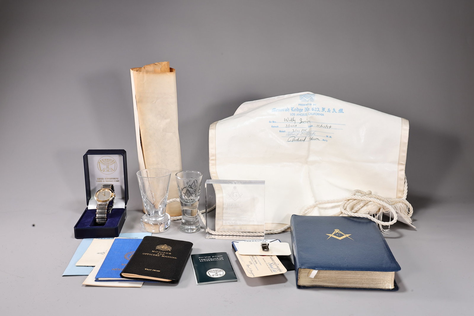 Masonic Commemorative Items, Masonic Bible, Watch, Personal Effects (1 of 8)