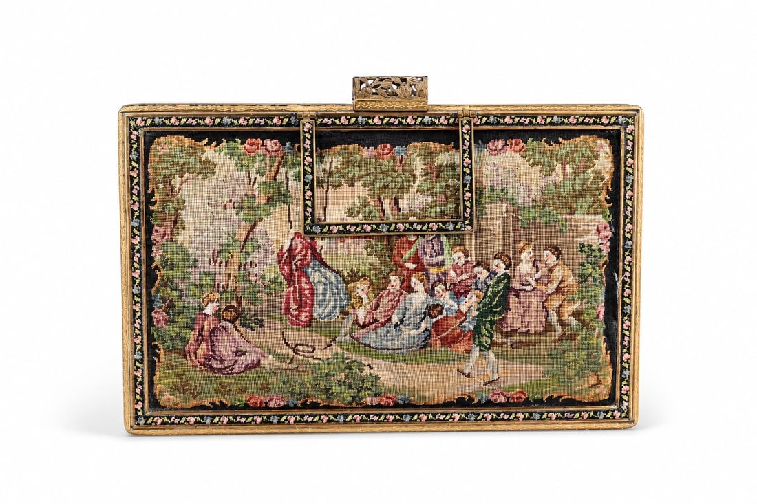 Vintage Petit Point Tapestry Evening Clutch Purse: Vintage Petit Point Tapestry Evening Clutch Purse (21 x 13 x 2 cm) Condition: There is some separation of the lining at the upper left corner where it meets the frame. The metal frame appears clean wi