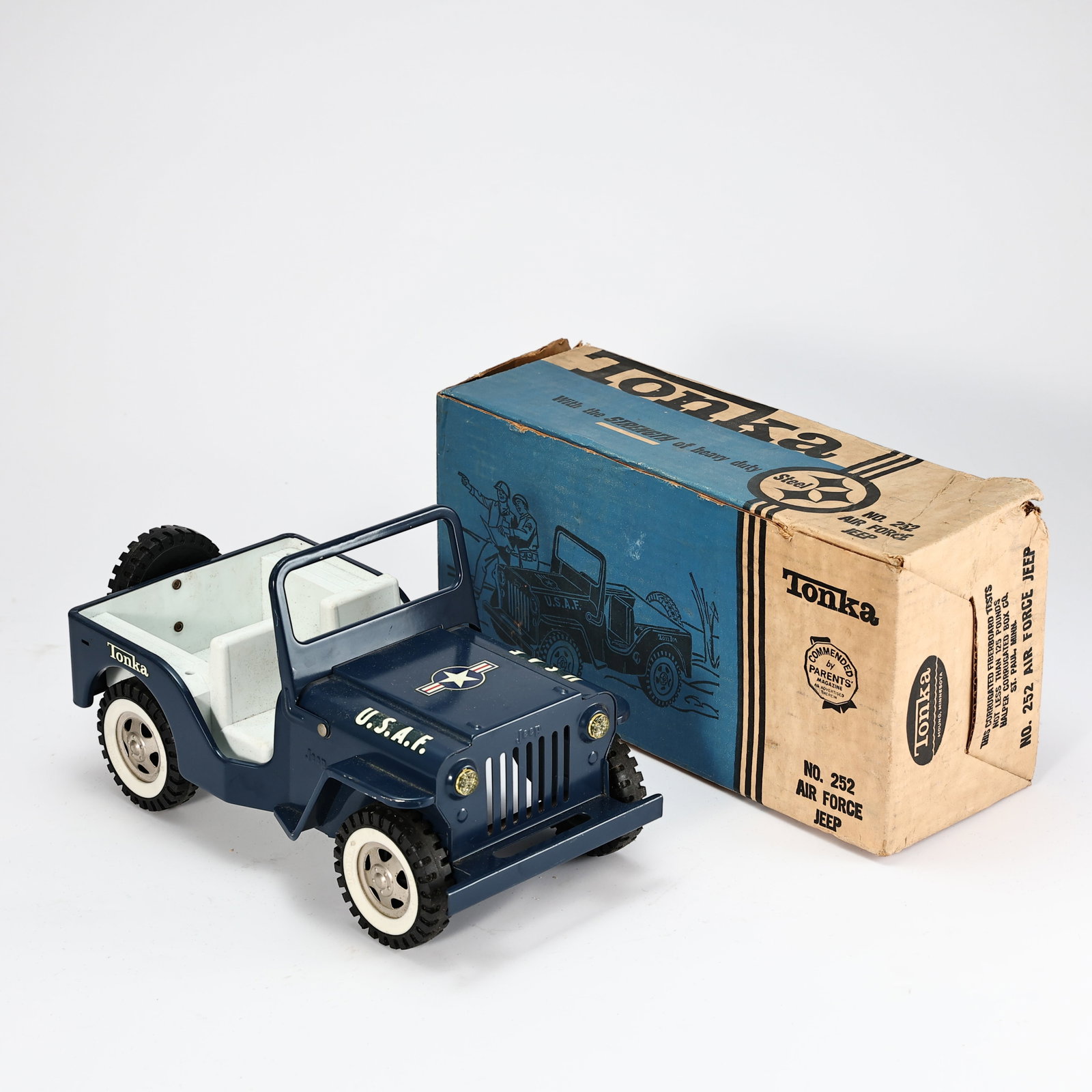 1966 Tonka Pressed Steel Air Force Jeep with Original Box (1 of 6)