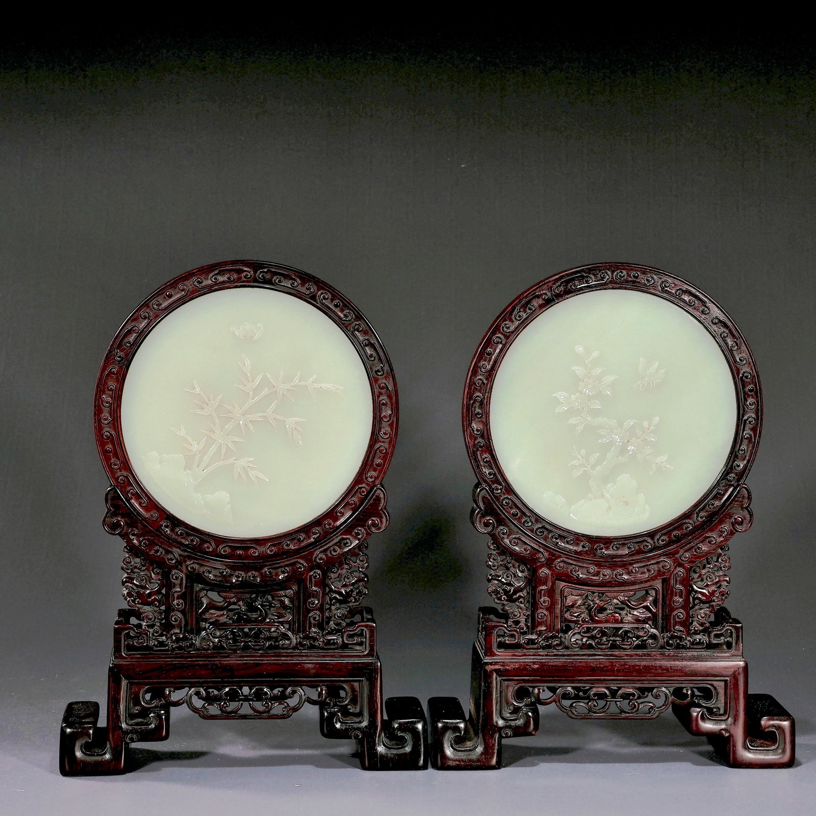 Pair Of Chinese White Jade Carved Double Side Table Screen And Stand: Pair Of Chinese White Jade Carved Double Side Table Screen And Stand (28 x 20 x 5.5 cm each including stand, round screen:17 x 1.5 cm)