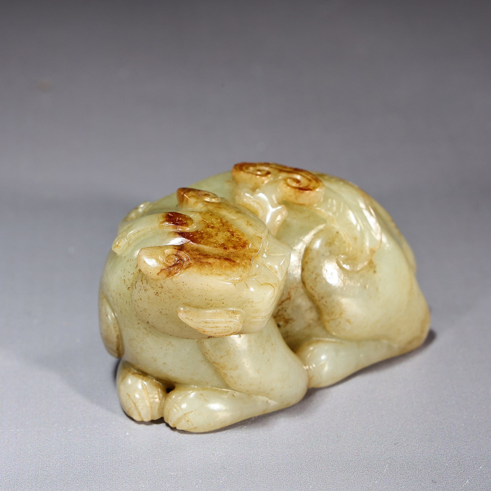 Chinese Jade Carved Beast Sitting - 2