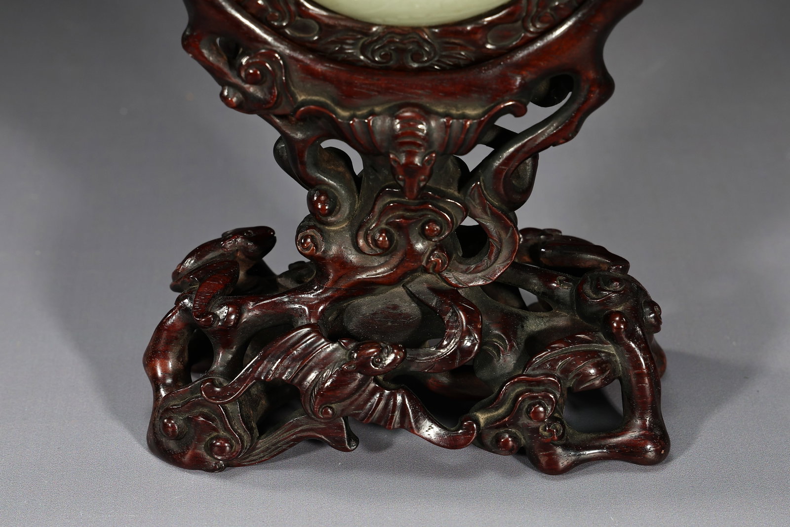 Chinese White Round Jade Table Screen - 6