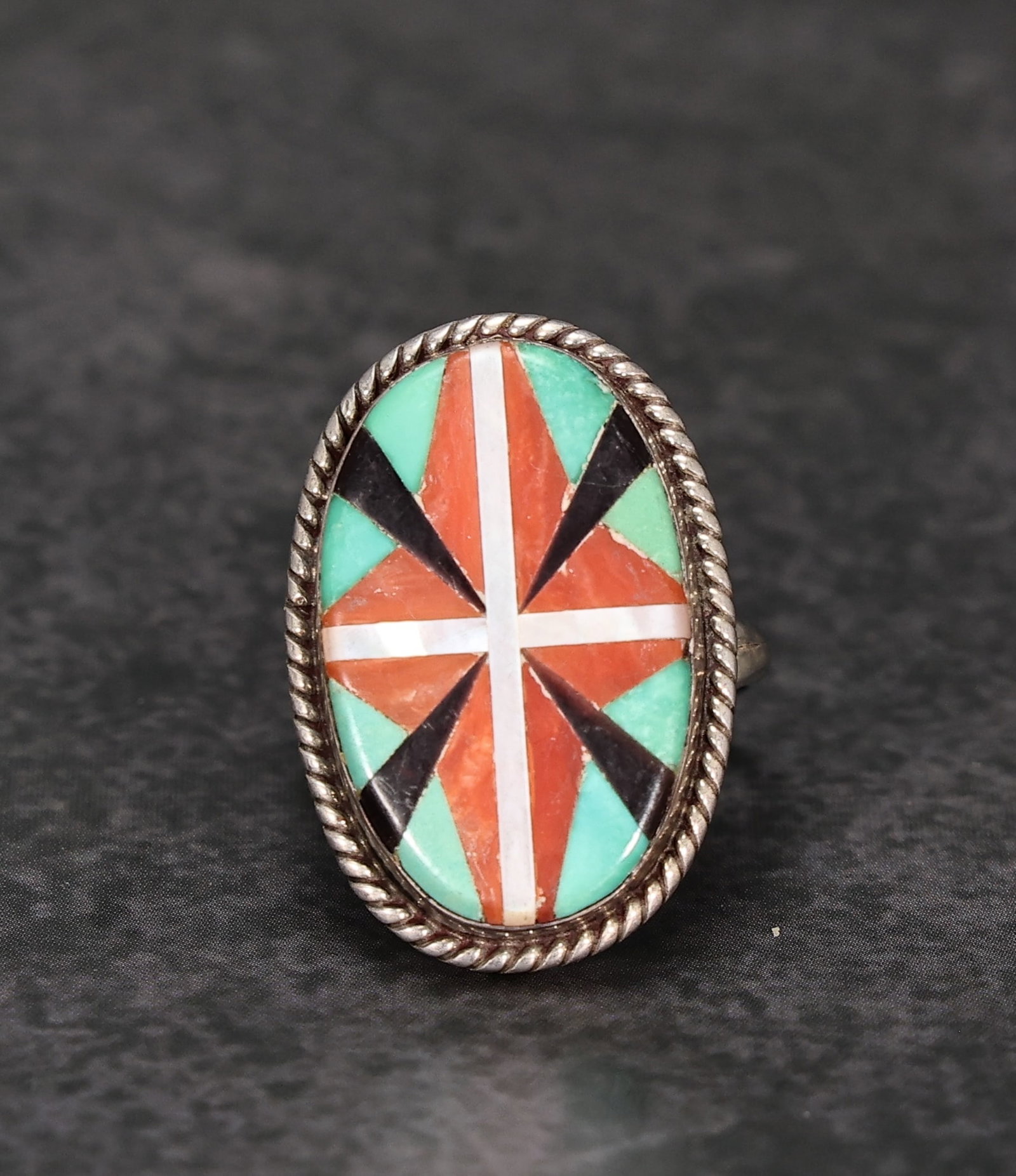 Native American Sterling Silver Turquoise, Coral,Shell,Onyx Inlay Ring Size 7.5: Native American Sterling Silver Turquoise, Coral,Shell,Onyx Inlay Ring Size 7.5 (Size: 7.5, Weight: 6.1 grams)