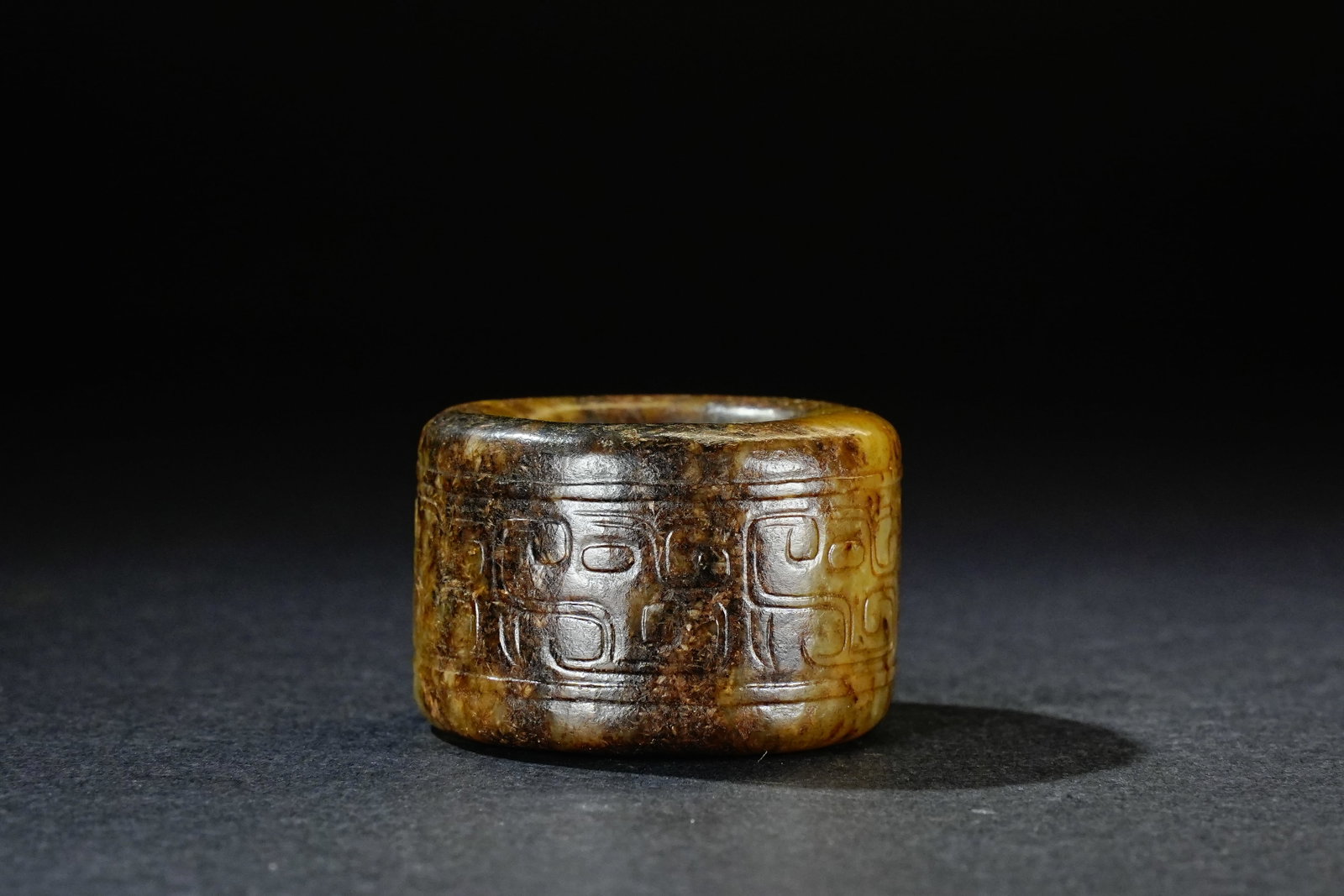 Jade Carved Dragon Pattern Thumb Ring - 2