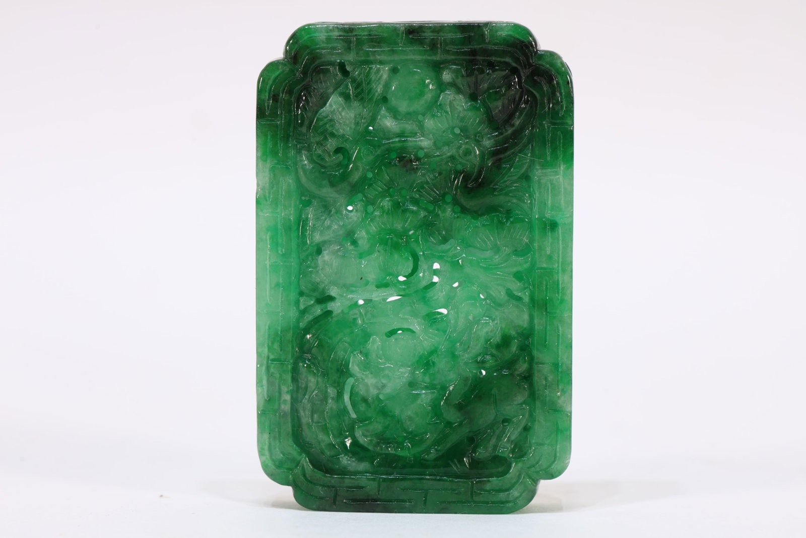 Jadeite Carved Flower Pattern Incense Burner: Jadeite Carved Flower Pattern Incense Burner (6.8 x 4.5 x 1cm)