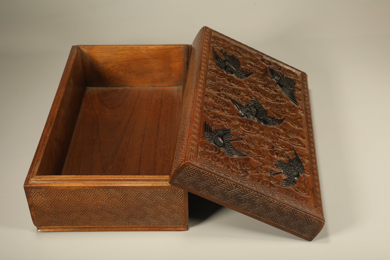 Gold Rimmed Nanmu Inlaid Red Sandalwood Carved Cloud and Crane Pattern Lid Box: Gold Rimmed Nanmu Inlaid Red Sandalwood Carved Cloud and Crane Pattern Lid Box (26 x 15.5 x 10cm)