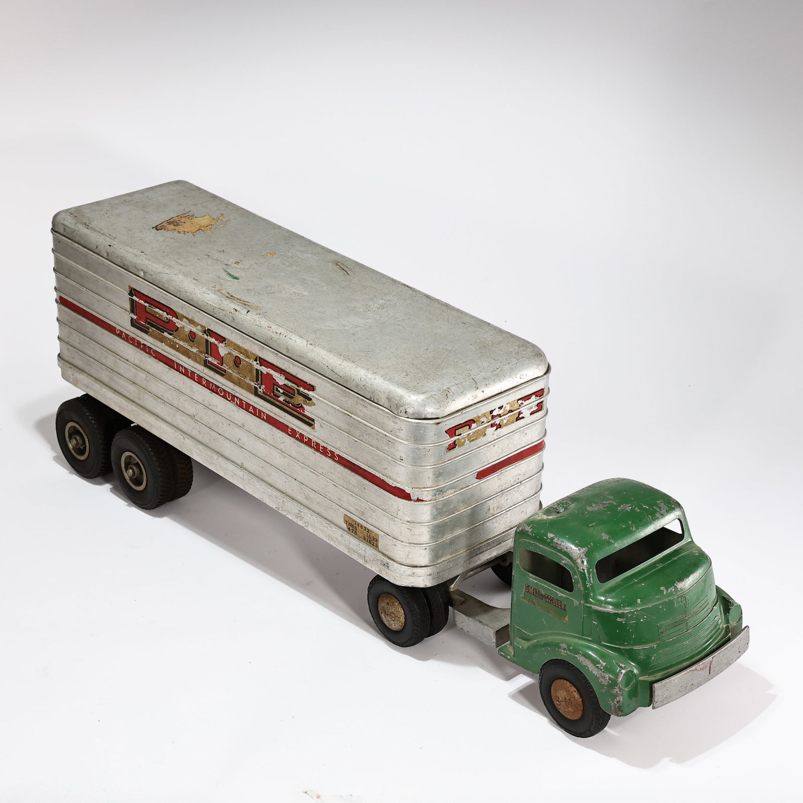 1962s Smith-Miller P.I.E. (Pacific Intermountain Express) Pressed-steel Semi Tractor-trailer (1 of 7)