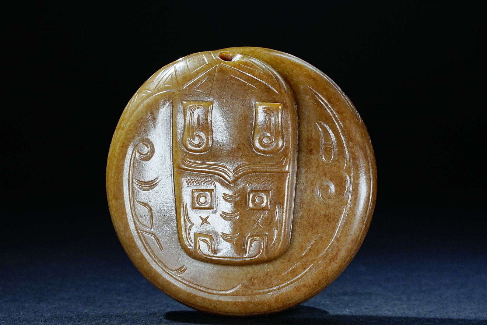 Jade Carved Beast Shape Paper Weight: Jade Carved Beast Shape Paper Weight (5.2 x 1.7cm)