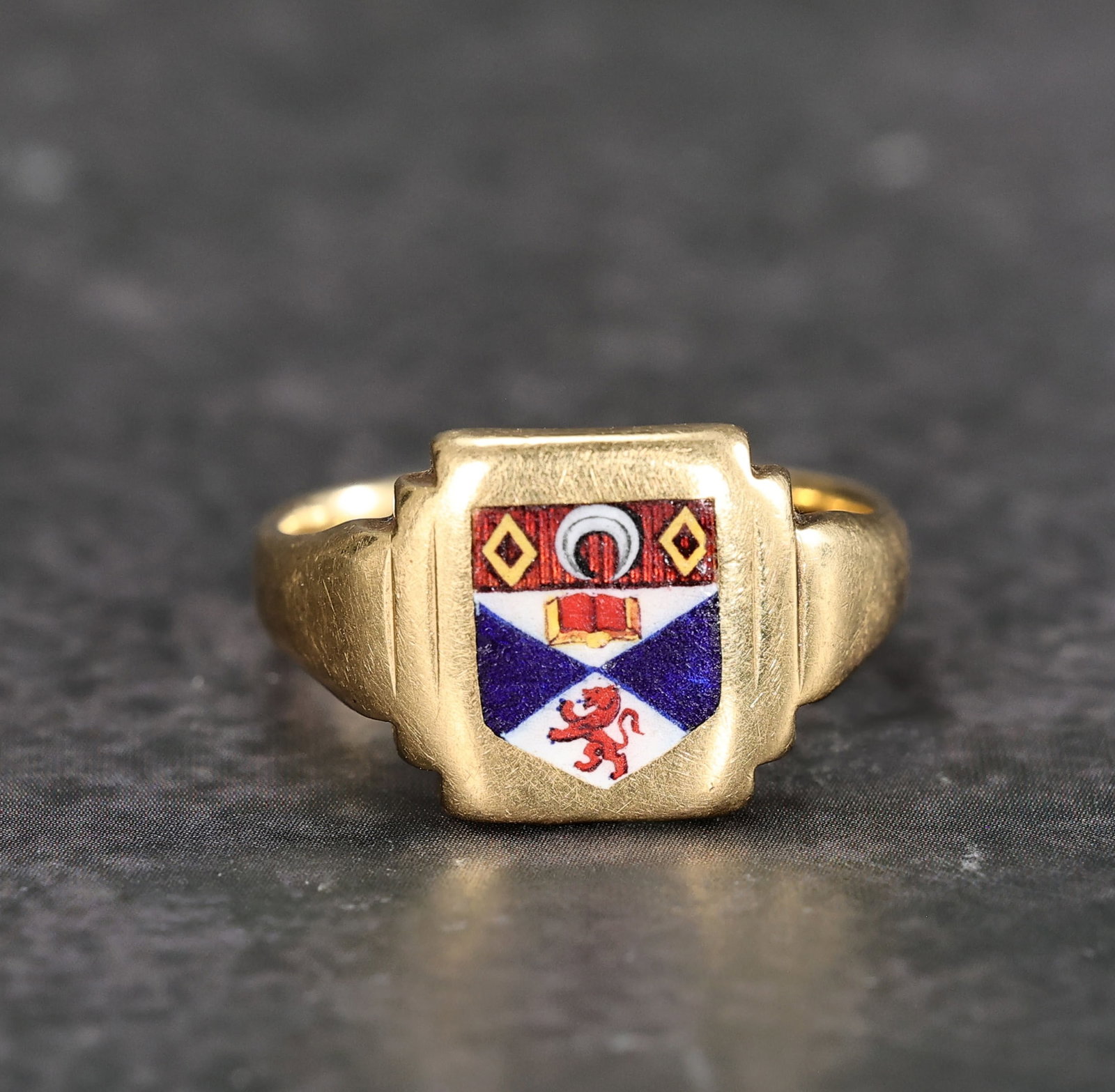 18K Gold Enamel Heraldic Signet Ring, Engraved 1934s ?Sabina to Herbert: 18K Gold Enamel Heraldic Signet Ring, Engraved 1934s ?Sabina to Herbert (Size 7.5, Weight:7.8 grams) He names Sabina and Herbert, combined with the date format 19.6.34, point more toward Central Europ
