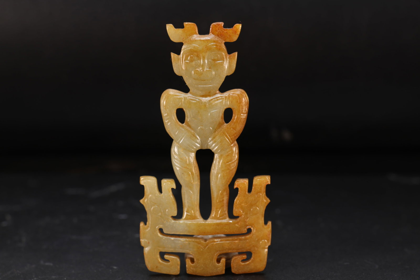Jade Carved Character Face and Dragon Pattern Bi: Jade Carved Character Face and Dragon Pattern Bi (8.3 x 4.3 x 0.4cm)