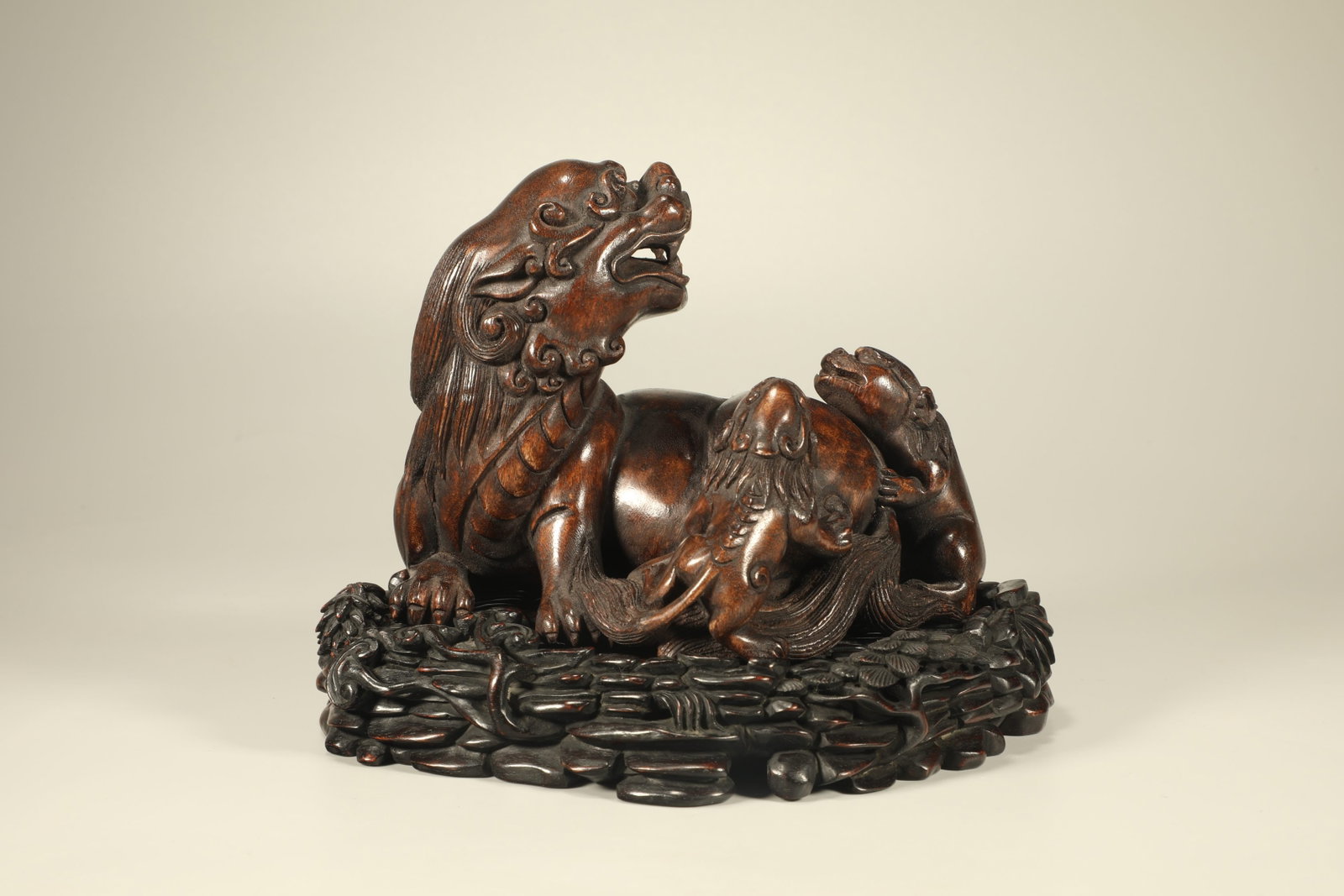 Agarwood Carved Beast Shape Figure: Agarwood Carved Beast Shape Figure (18 x 12 x 16cm)