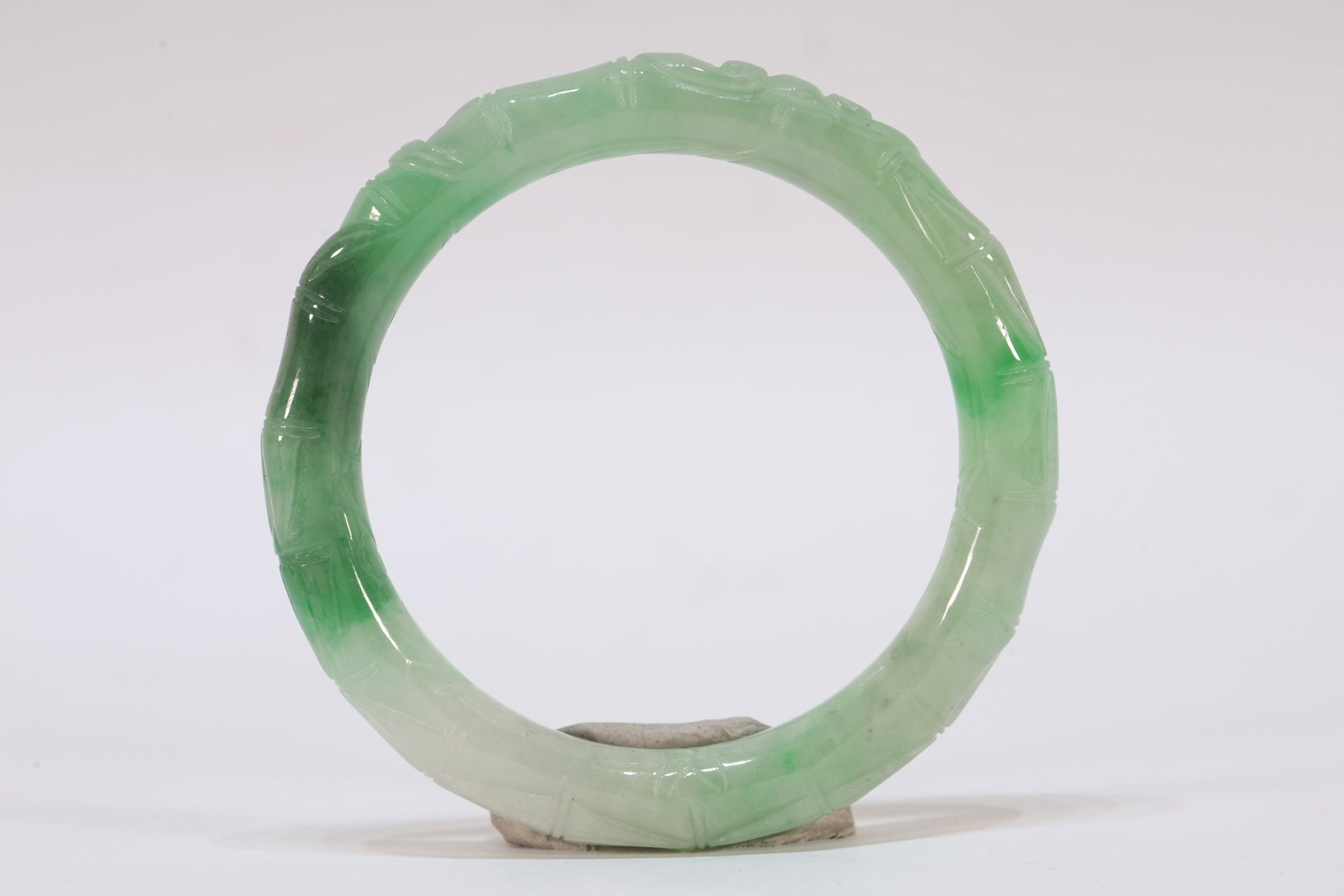 Jadeite Carved Bamboo Pattern Bangle: Jadeite Carved Bamboo Pattern Bangle (8.3 x 1.2cm)
