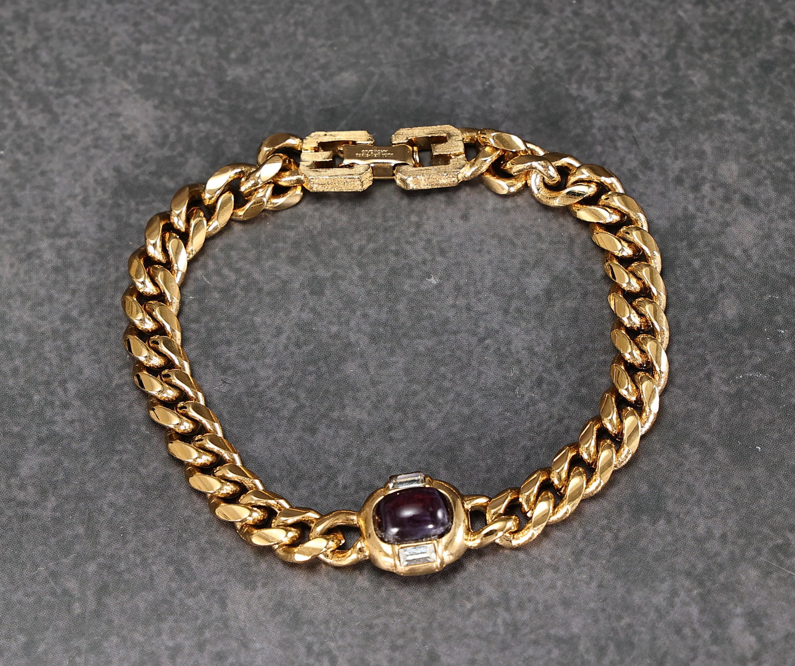 Givenchy Gold Tone Curb Link Bracelet Purple Cabochon Accent (1 of 7)