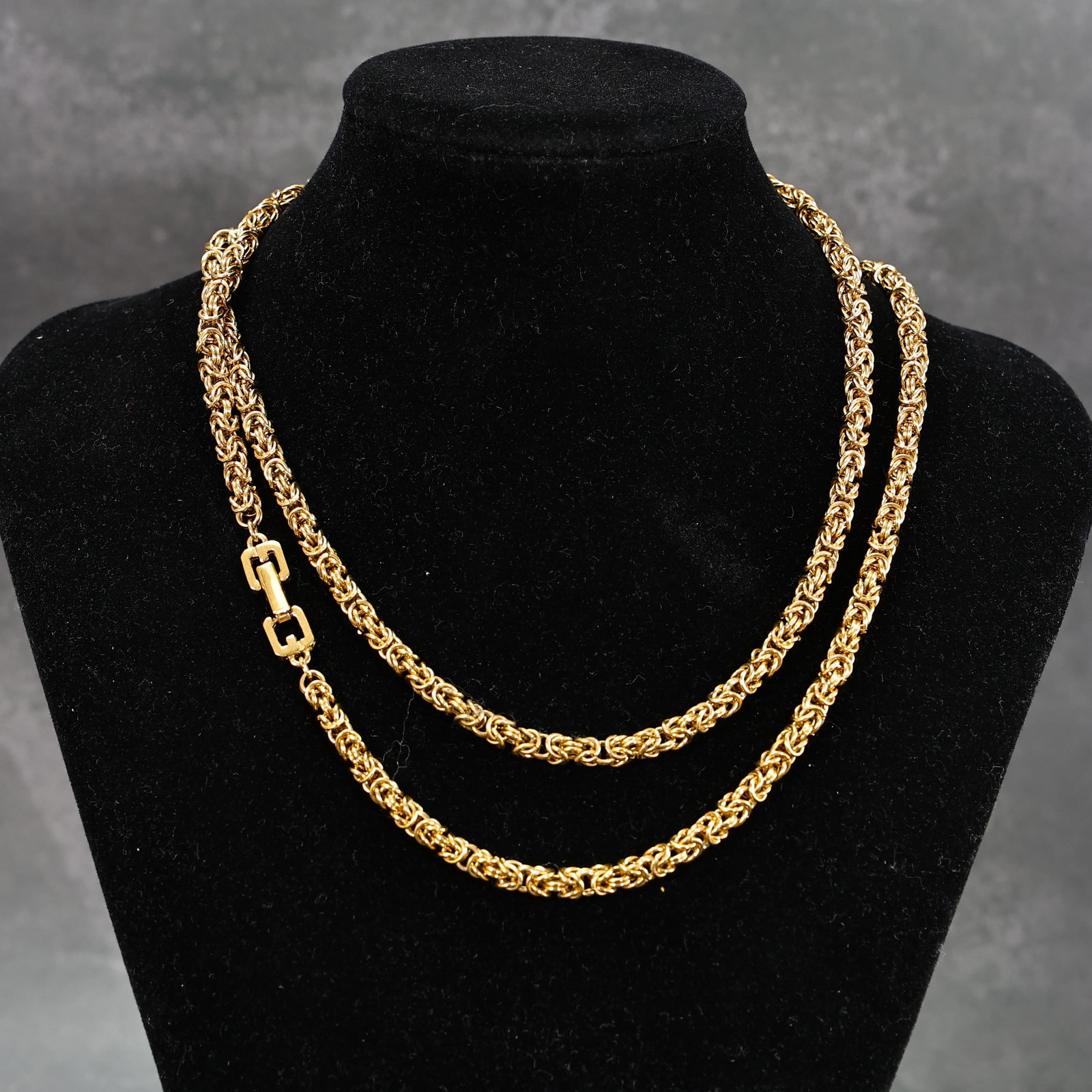 Givenchy Gold Tone Byzantine Double Link Chain Necklace: Givenchy Gold Tone Byzantine Double Link Chain Necklace (Total length: 88 x 0.5 cm)