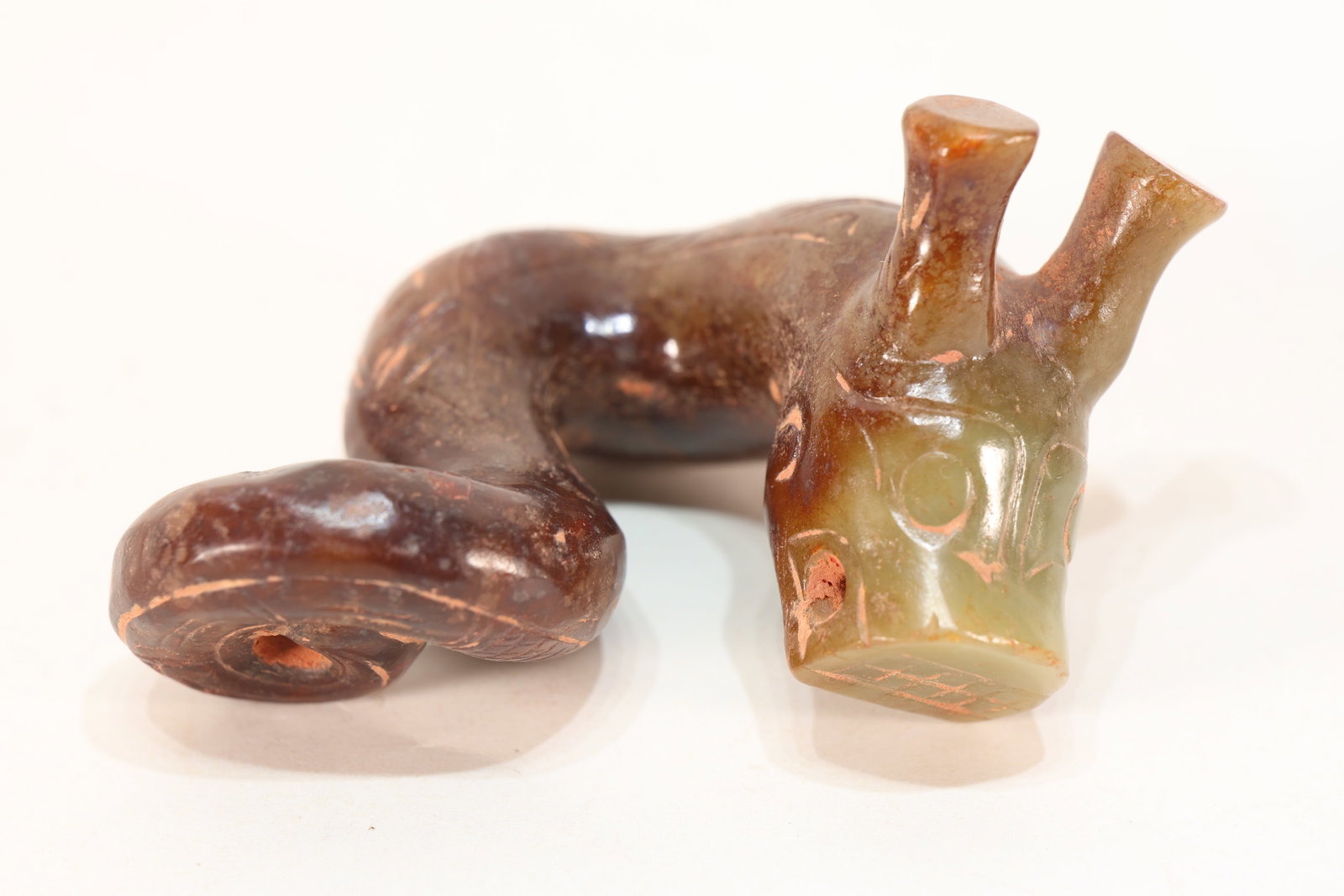 Jade Carved Beast Face Pattern Dragon Shape Ornament: Jade Carved Beast Face Pattern Dragon Shape Ornament (8.5 x 3.5 x 6cm)