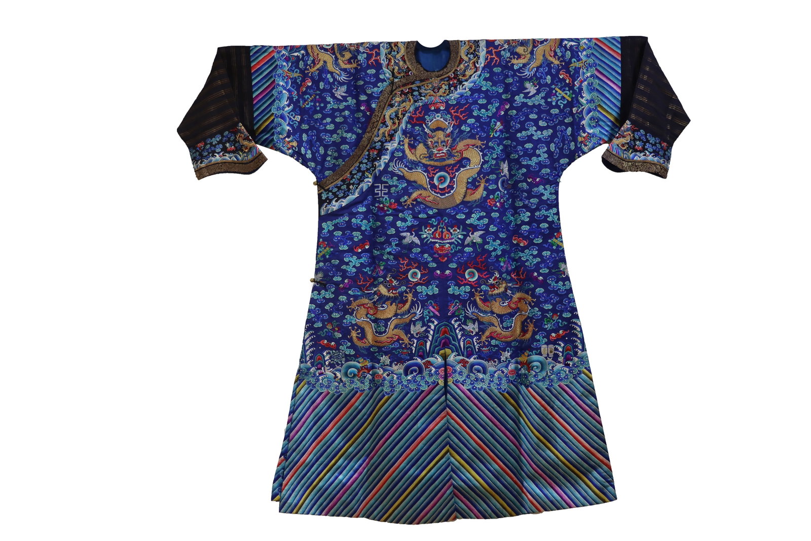 Silk Embroidery Cloud and Dragon Pattern Dragon Robe: Silk Embroidery Cloud and Dragon Pattern Dragon Robe (212 x 144cm)