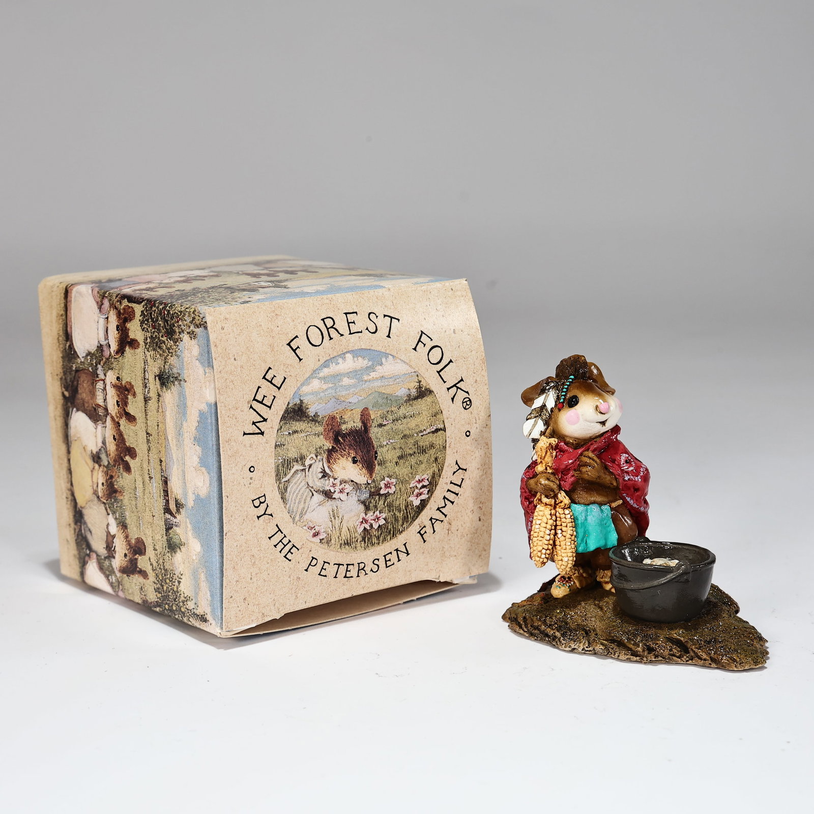 1994 Wee Forest Folk M-197 Chief Mouse-asoit Native American Mouse Figurine with Box (1 of 6)
