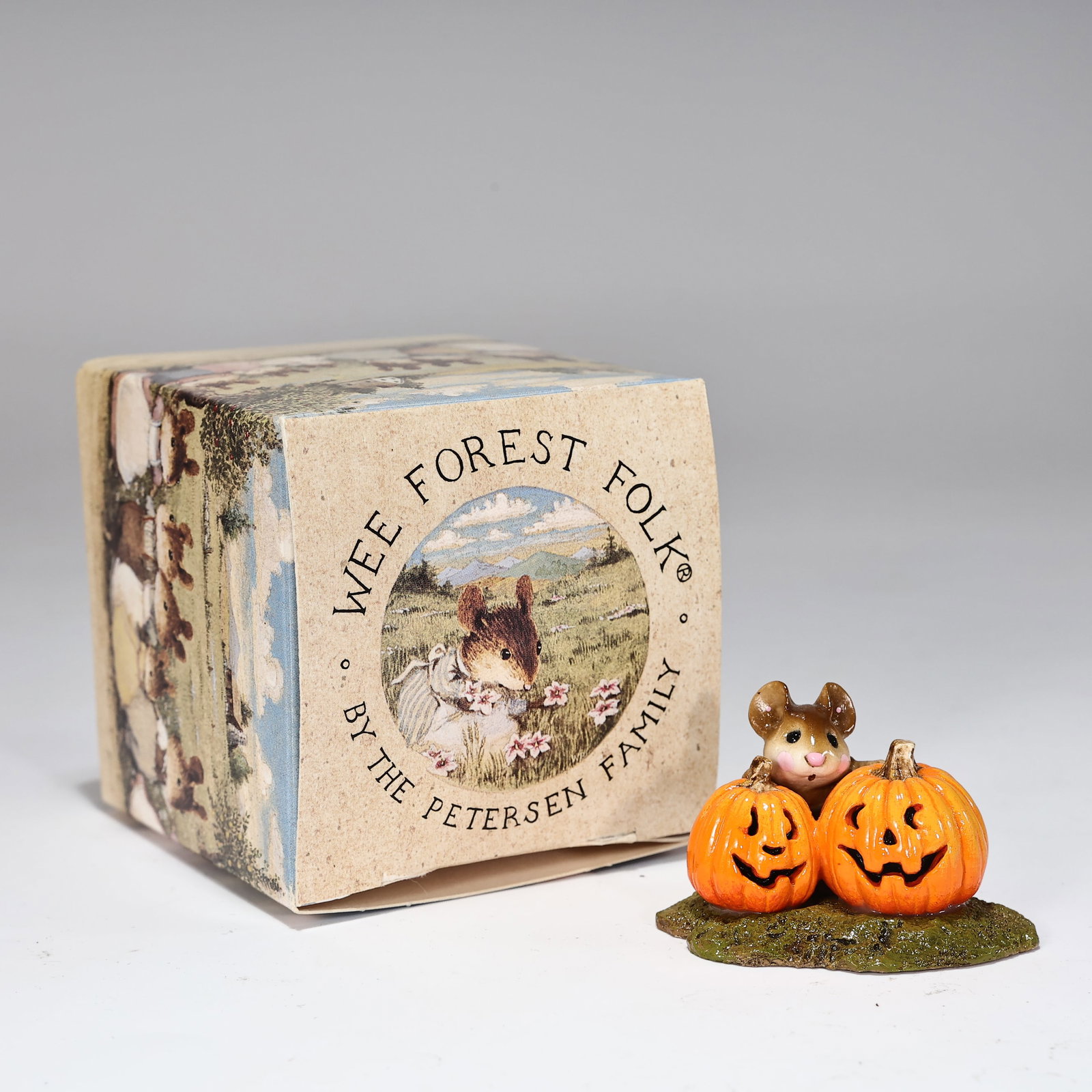 1992 Wee Forest Folk Halloween Pumpkin Mouse Donna Petersen 1992 with Box (1 of 6)