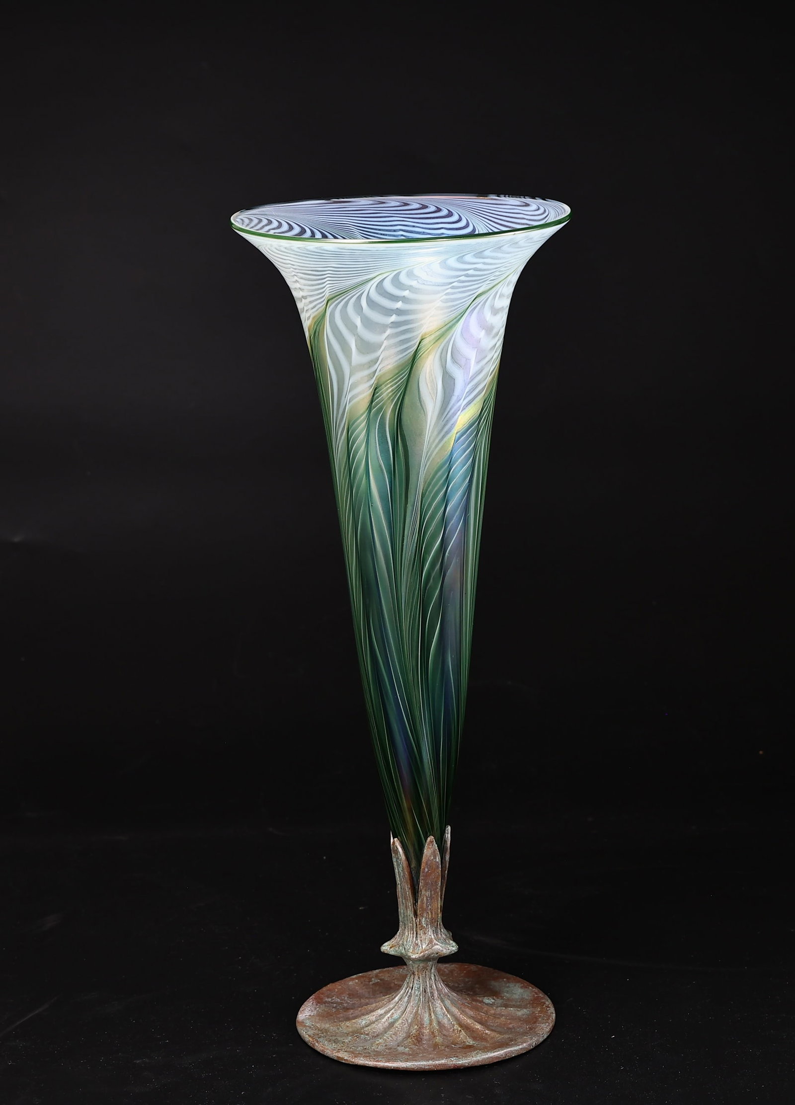 2007 Pulled-Feather Art Glass Trumpet Vase on Patinated Bronze Base Signed Lundberg Studios (1 of 8)